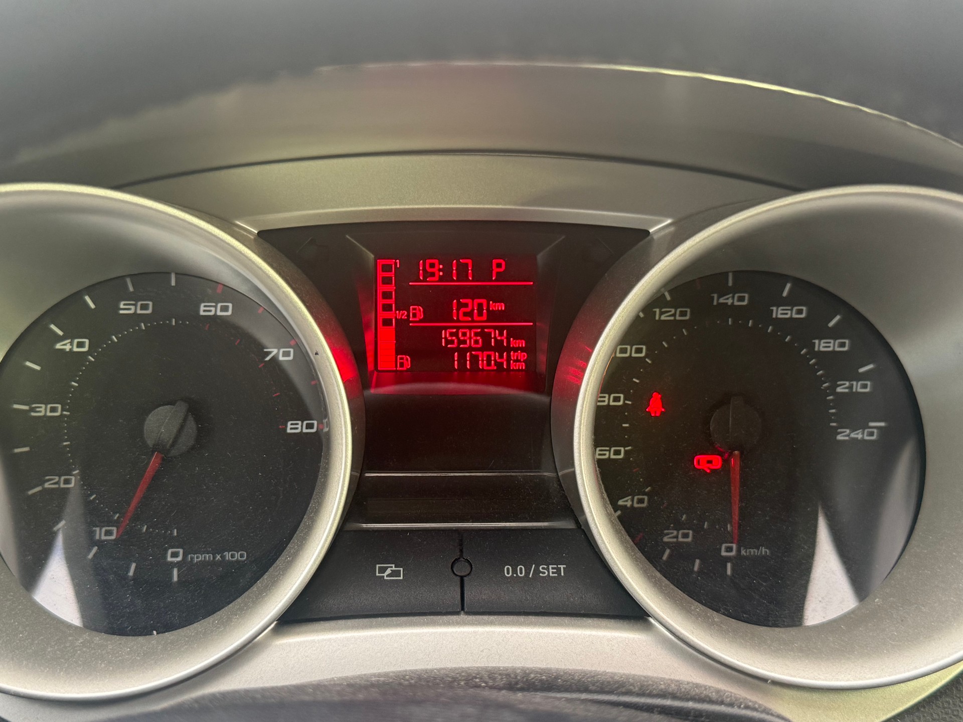 SEAT Ibiza 1.6 Style DSG-image-8
