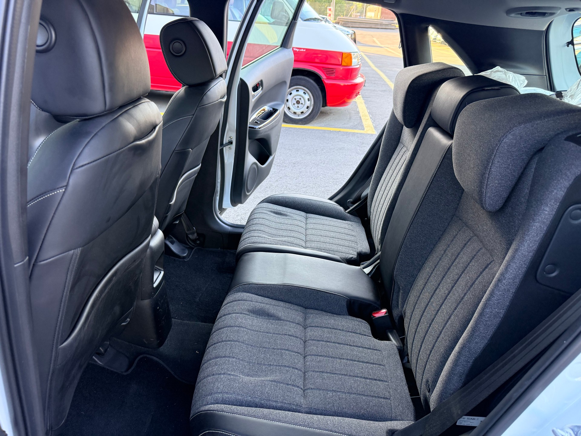 HONDA Jazz 1.5i-MMD Elegance E-CVT-image-11