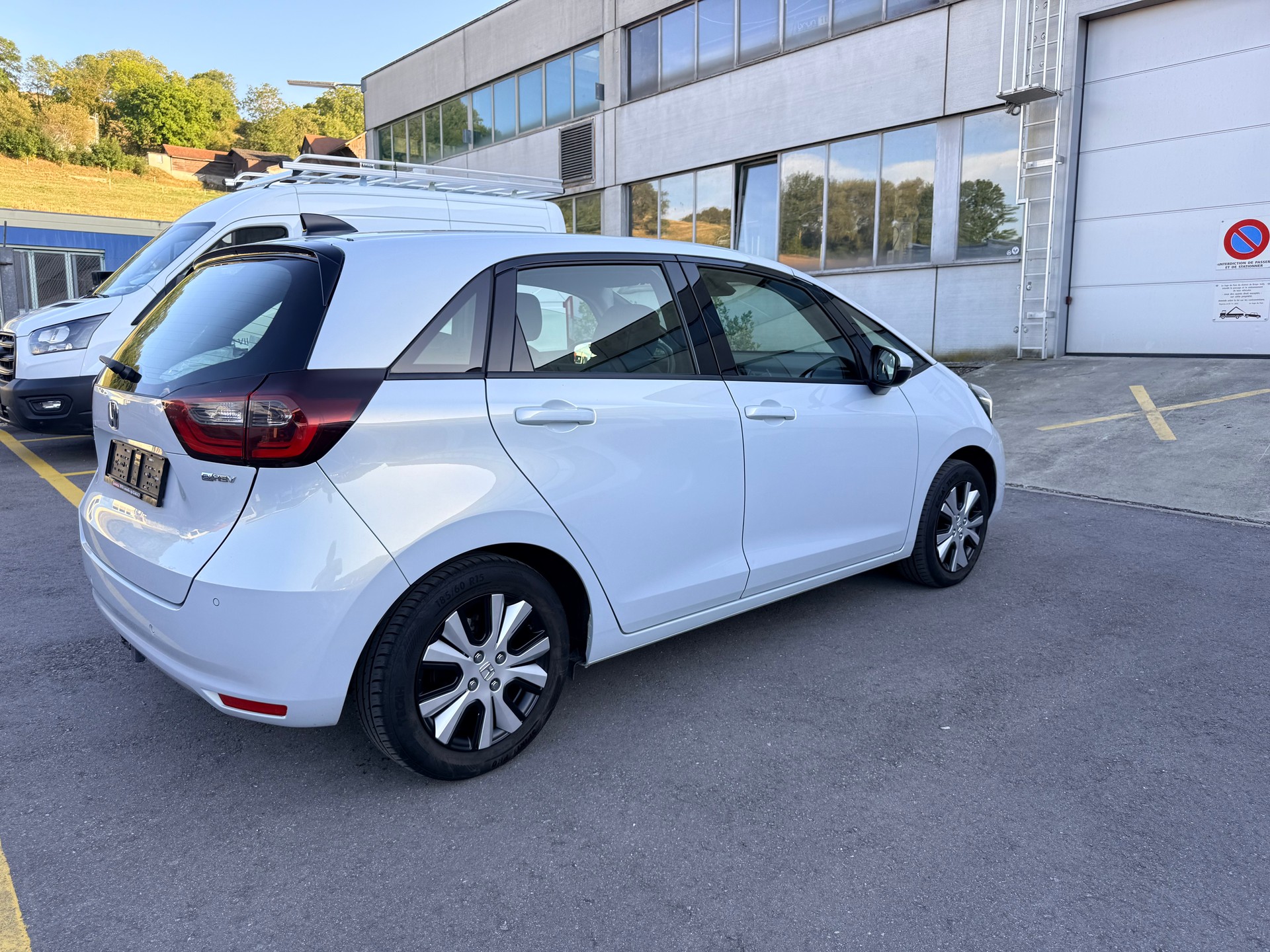 HONDA Jazz 1.5i-MMD Elegance E-CVT-image-6