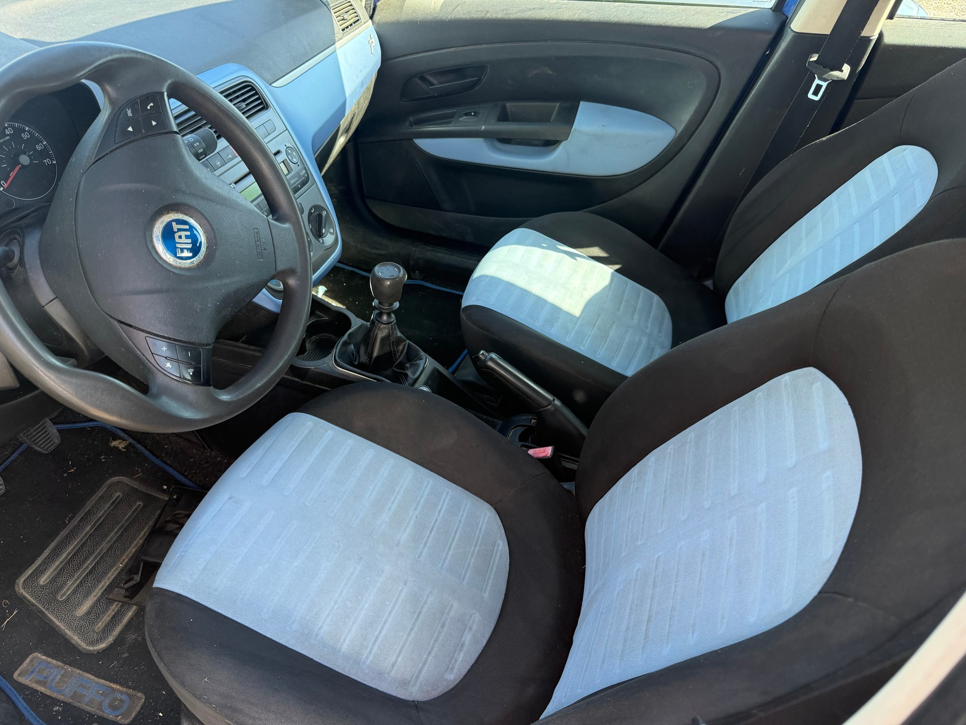 FIAT Punto 1.4 16V Emotion-image-5