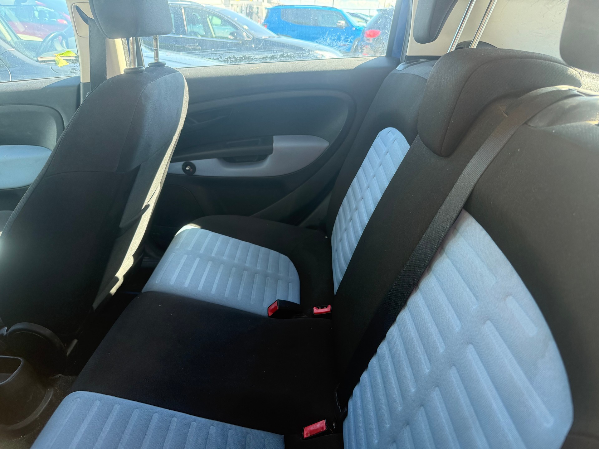 FIAT Punto 1.4 16V Emotion-image-4