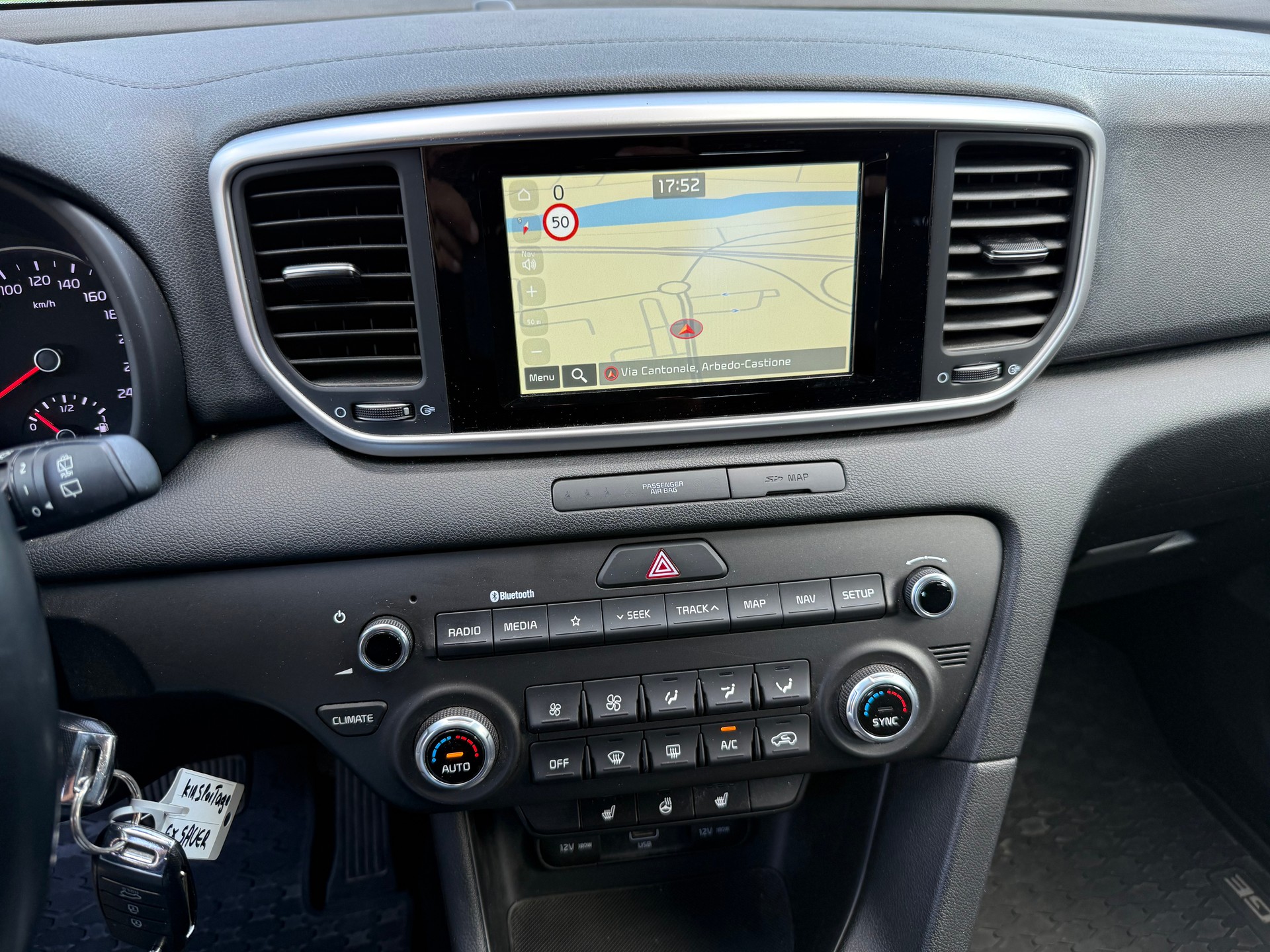 KIA Sportage 1.6CRDi Style 4WD Automat-image-10