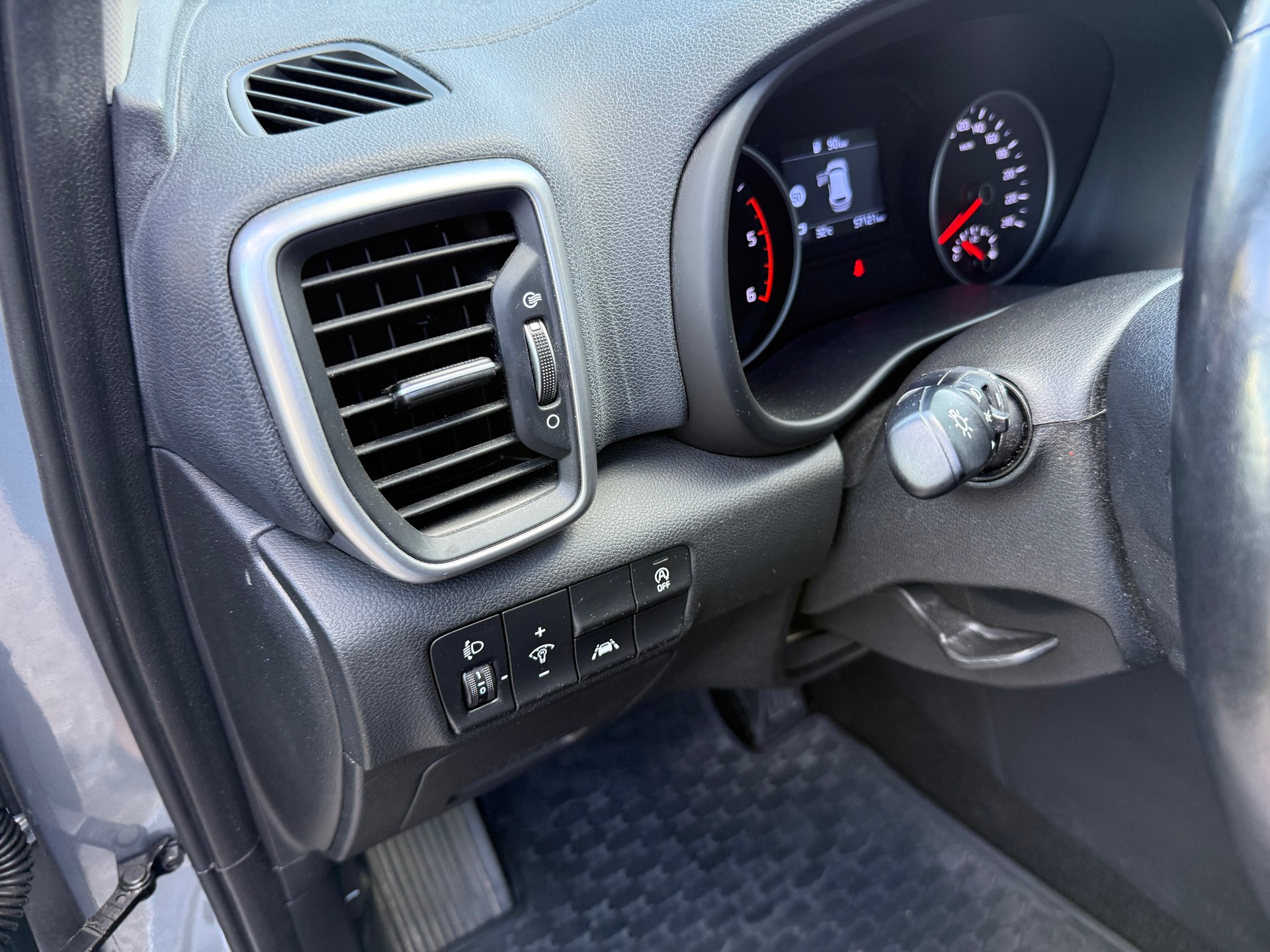 KIA Sportage 1.6CRDi Style 4WD Automat-image-11
