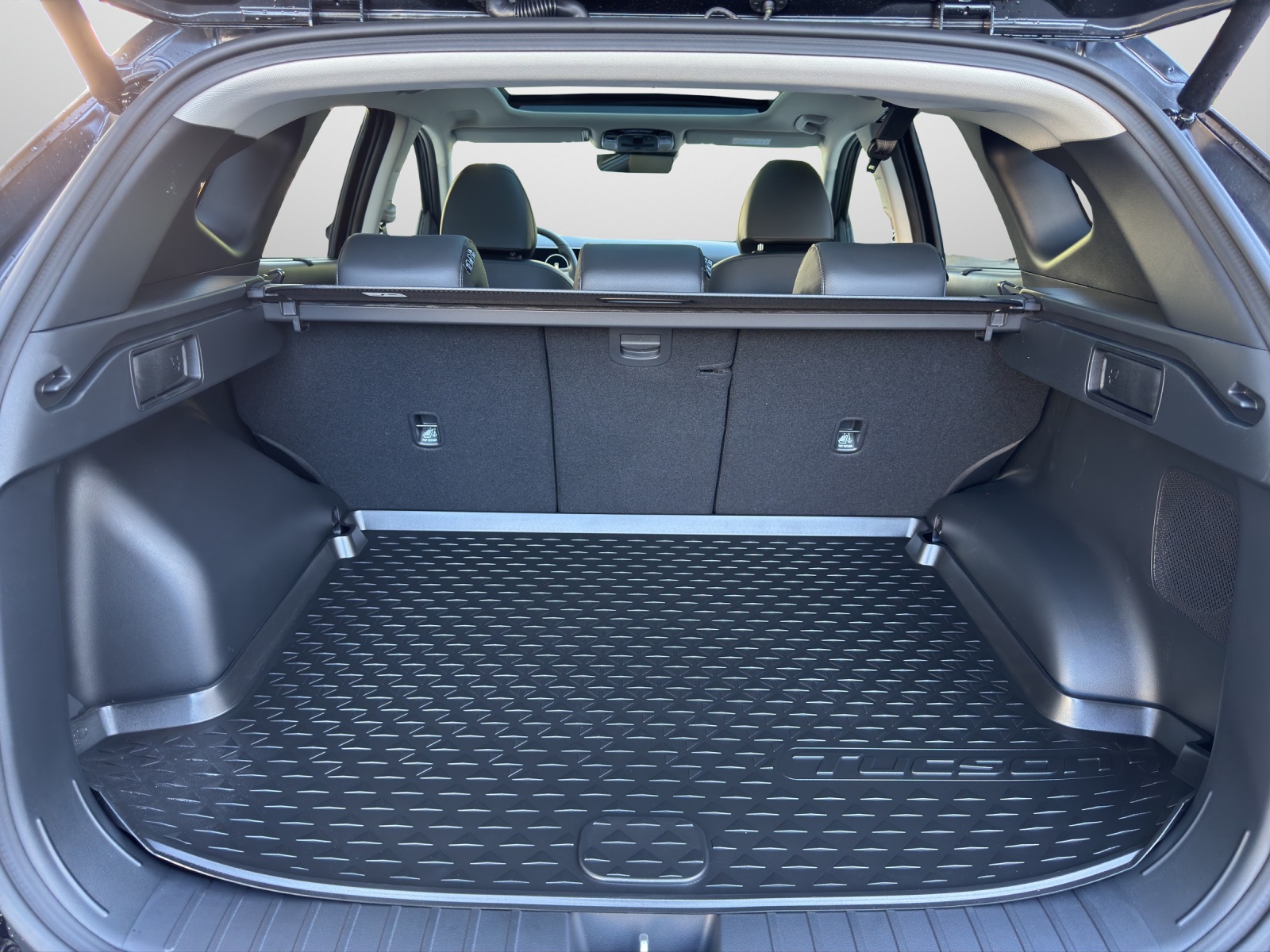 HYUNDAI Tucson 1.6 T-GDi HEV Vertex Sunroof Swiss Edition 4WD MY27-image-13