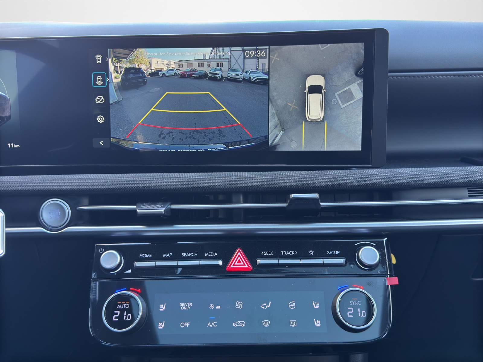 HYUNDAI Tucson 1.6 T-GDi HEV Vertex Sunroof Swiss Edition 4WD MY27-image-8
