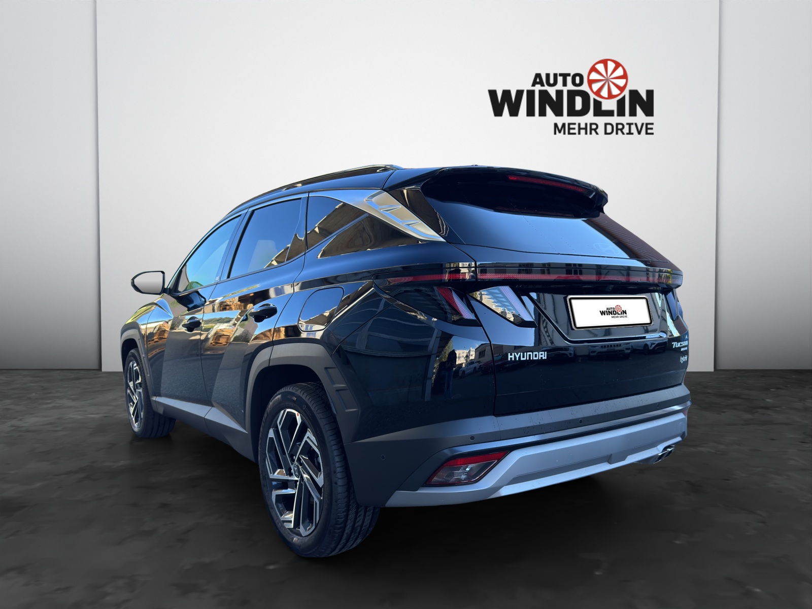 HYUNDAI Tucson 1.6 T-GDi HEV Vertex Sunroof Swiss Edition 4WD MY27-image-3