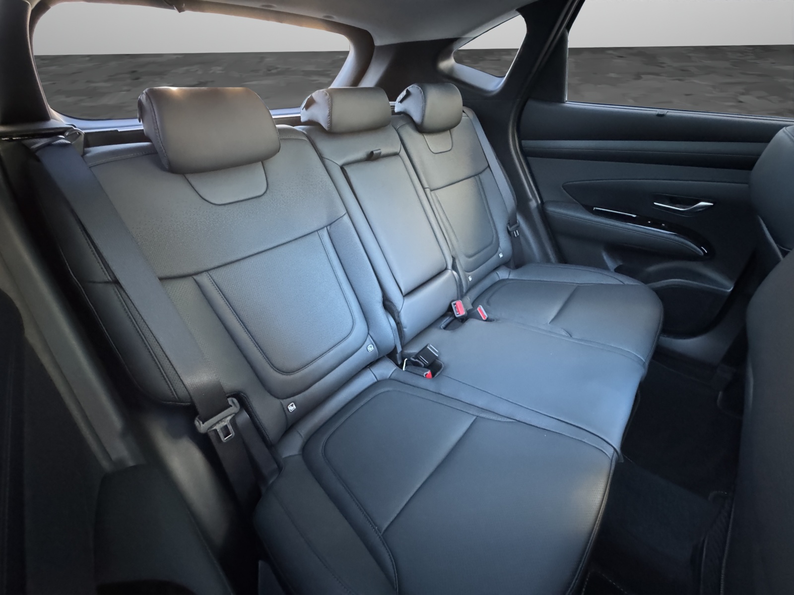HYUNDAI Tucson 1.6 T-GDi HEV Vertex Sunroof Swiss Edition 4WD MY27-image-12