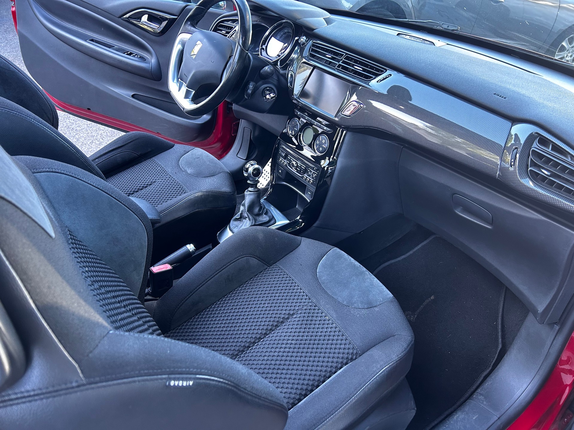 DS AUTOMOBILES DS3 Cabrio 1.6 THP Sport Chic-image-7
