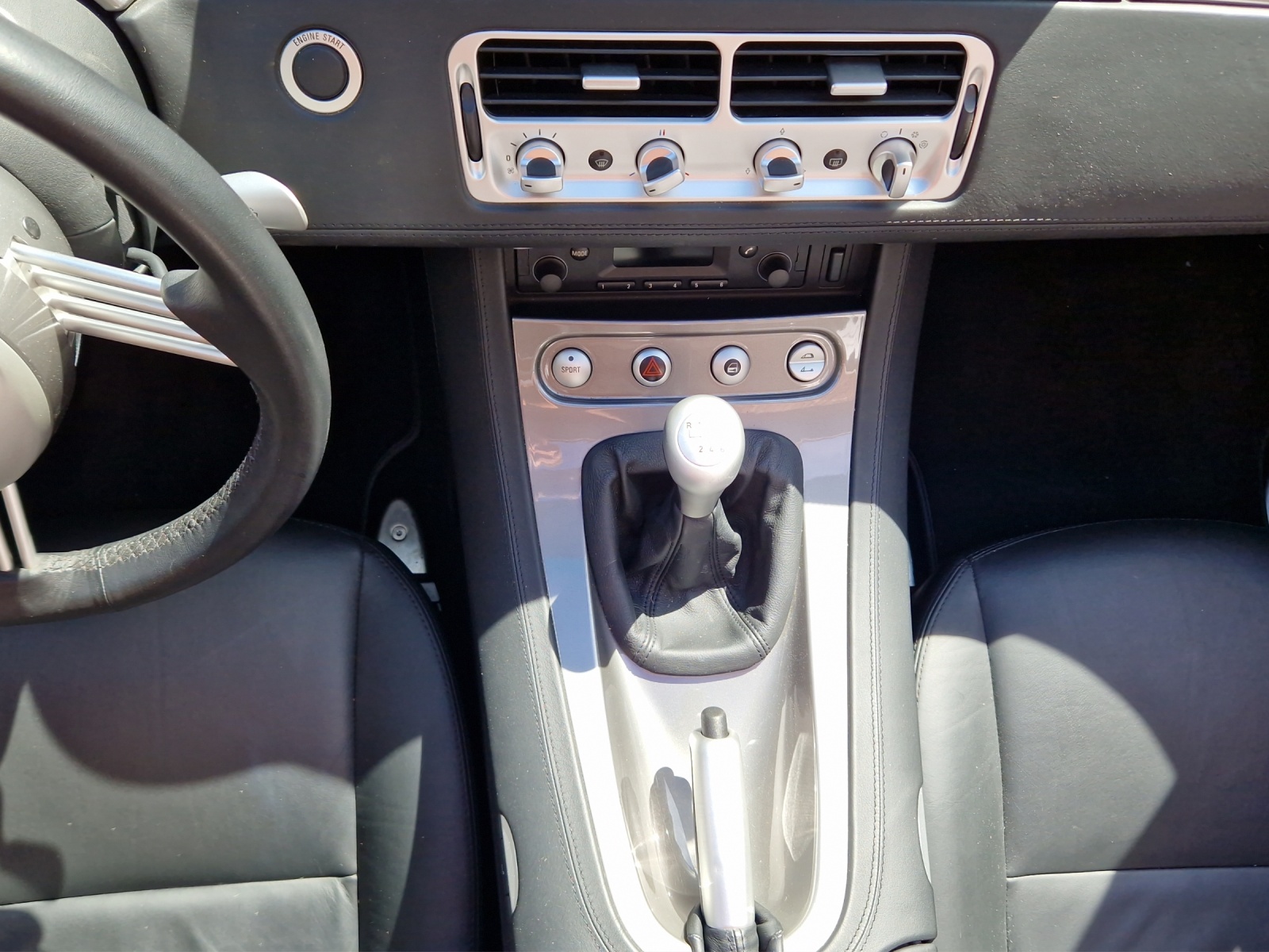 BMW Z8 Roadster-image-15