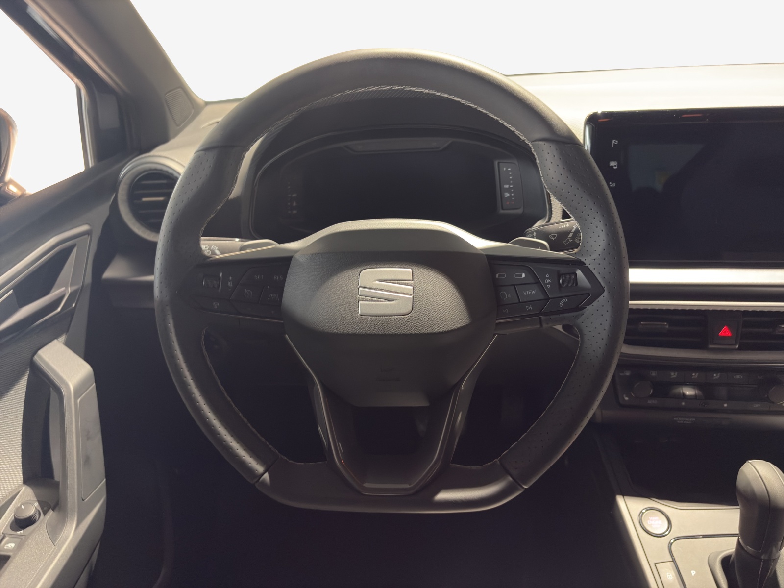 SEAT Ibiza 1.0 EcoTSI FR DSG-image-8
