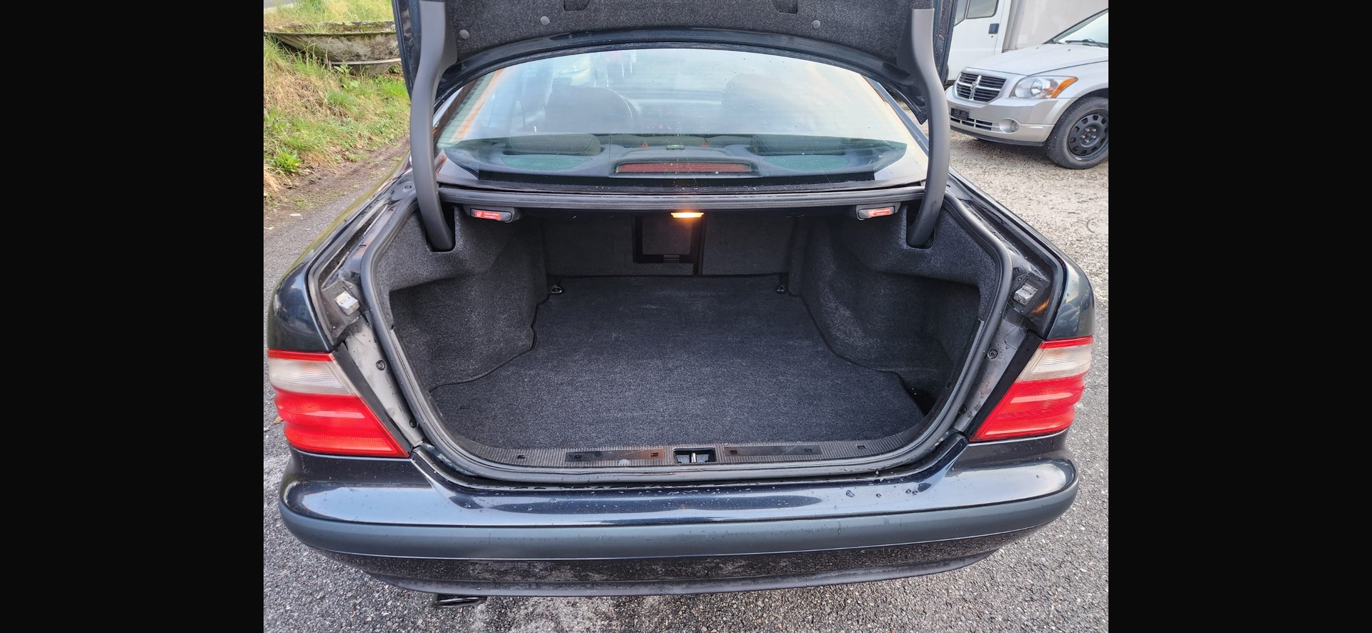 MERCEDES-BENZ CLK 320 Sport Automatic-image-7