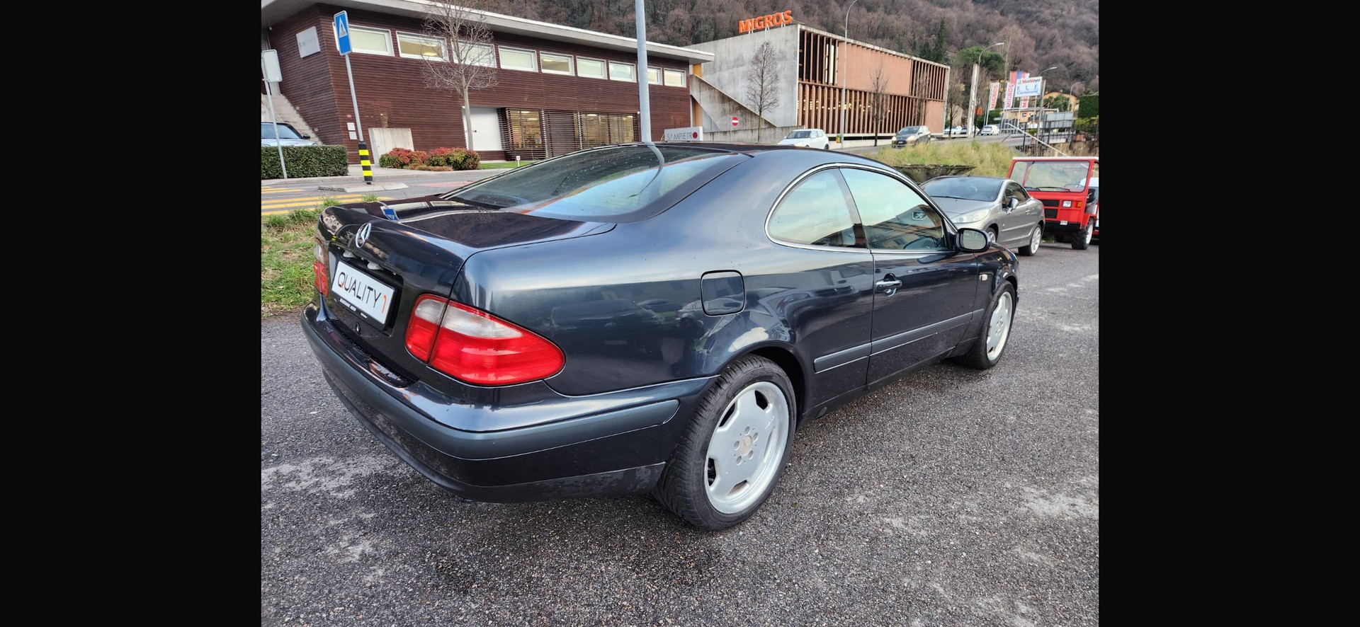 MERCEDES-BENZ CLK 320 Sport Automatic-image-4