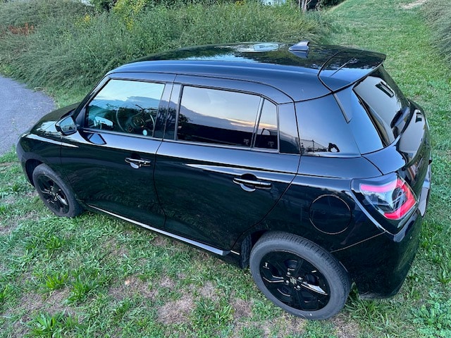 SUZUKI 1.2 Compact Top Hybrid 4x4-image-4