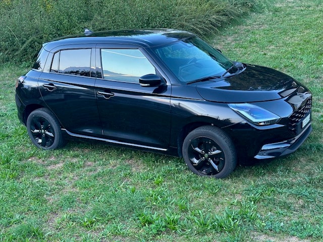 SUZUKI 1.2 Compact Top Hybrid 4x4-image-0