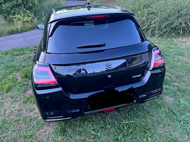 SUZUKI 1.2 Compact Top Hybrid 4x4-image-2