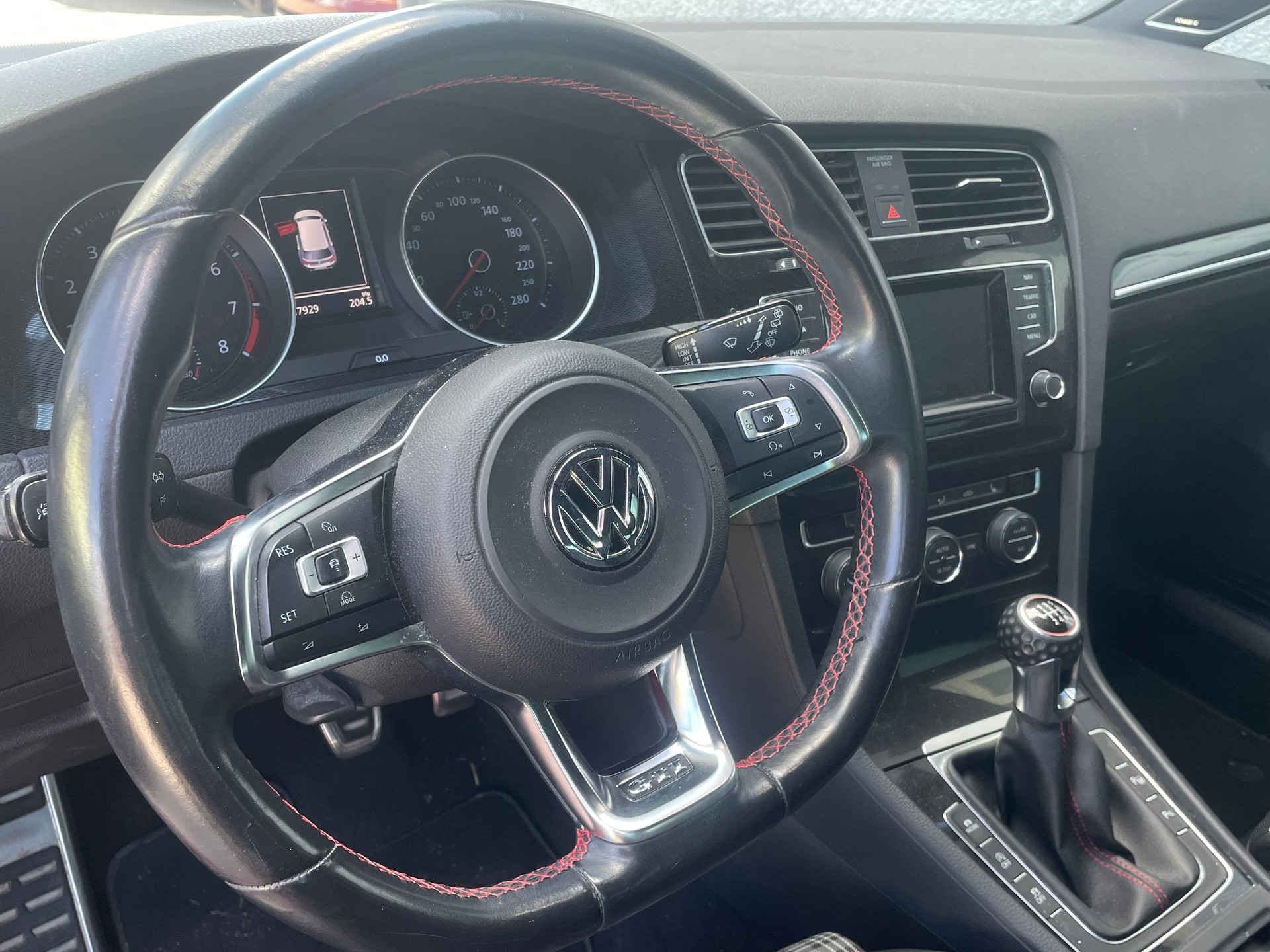 VW Golf 2.0 TSI GTI Performance-image-6