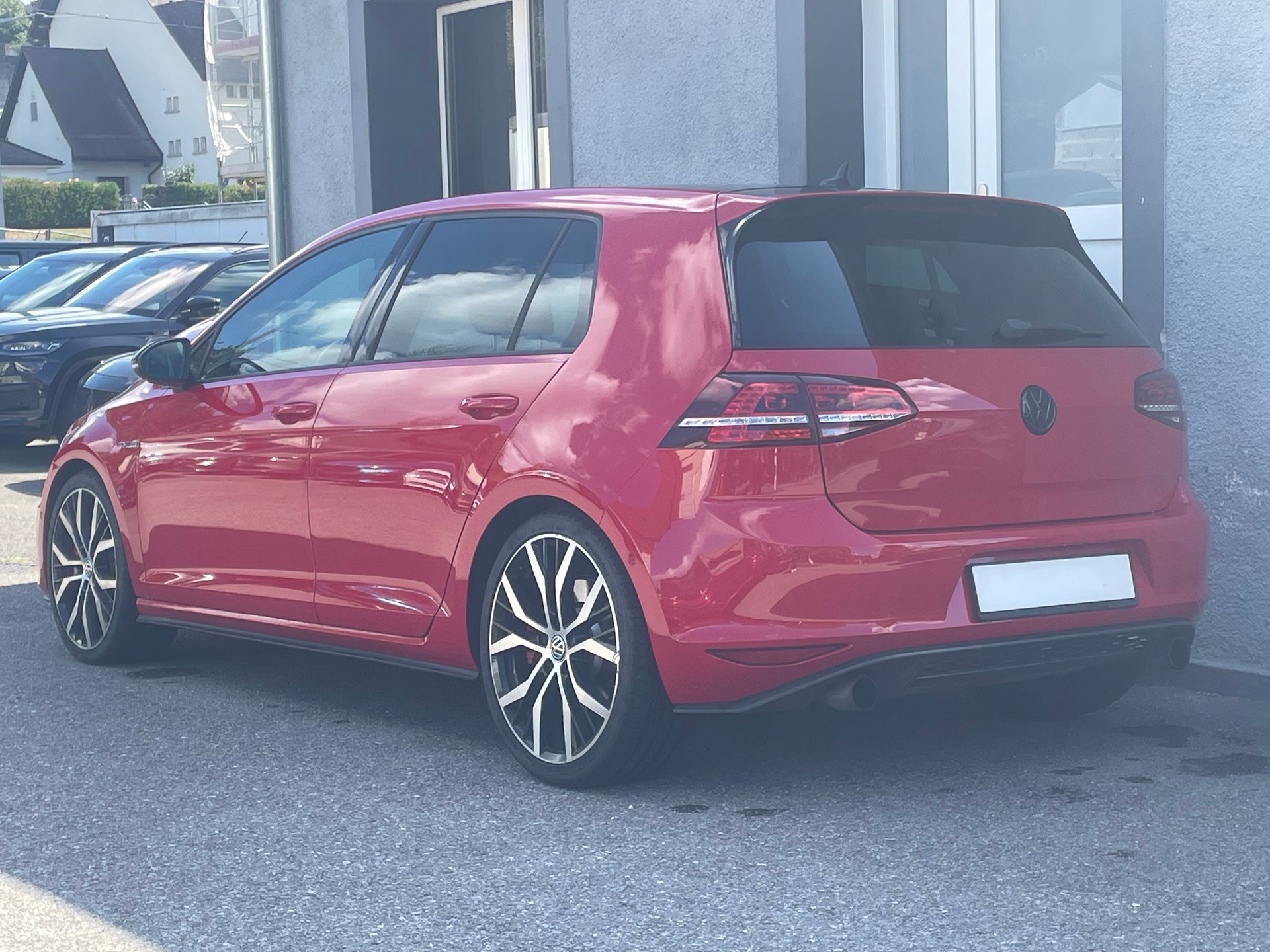 VW Golf 2.0 TSI GTI Performance-image-3