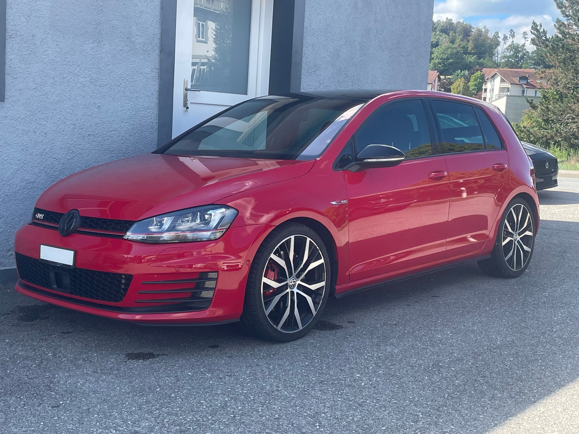 VW Golf 2.0 TSI GTI Performance-image-0