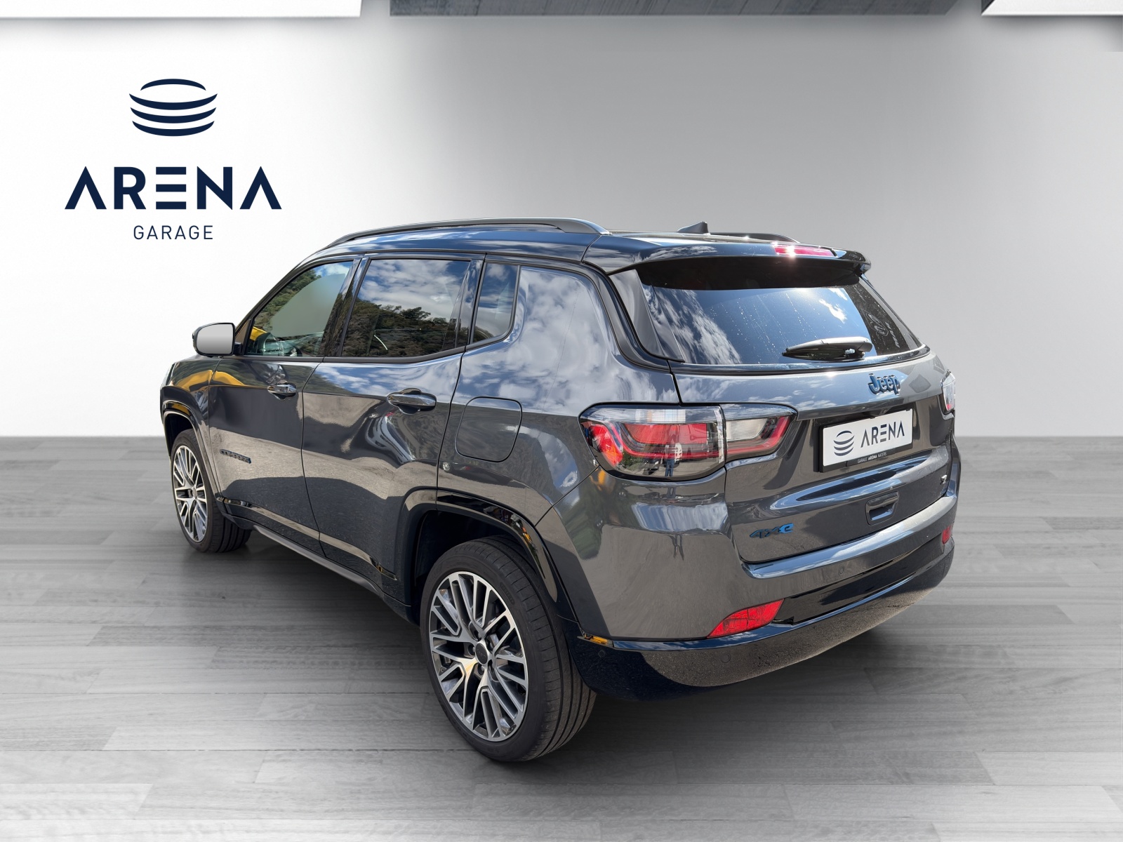 JEEP Compass 1.3 T PHEV Summit Sky AWD-showroom-element-3