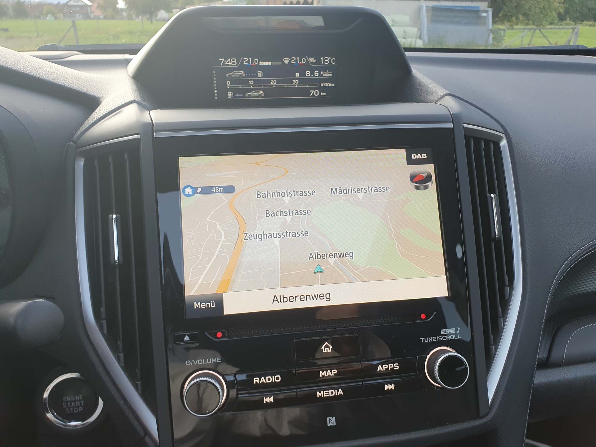 SUBARU Forester Station 2.0i e-Boxer Luxury-image-11