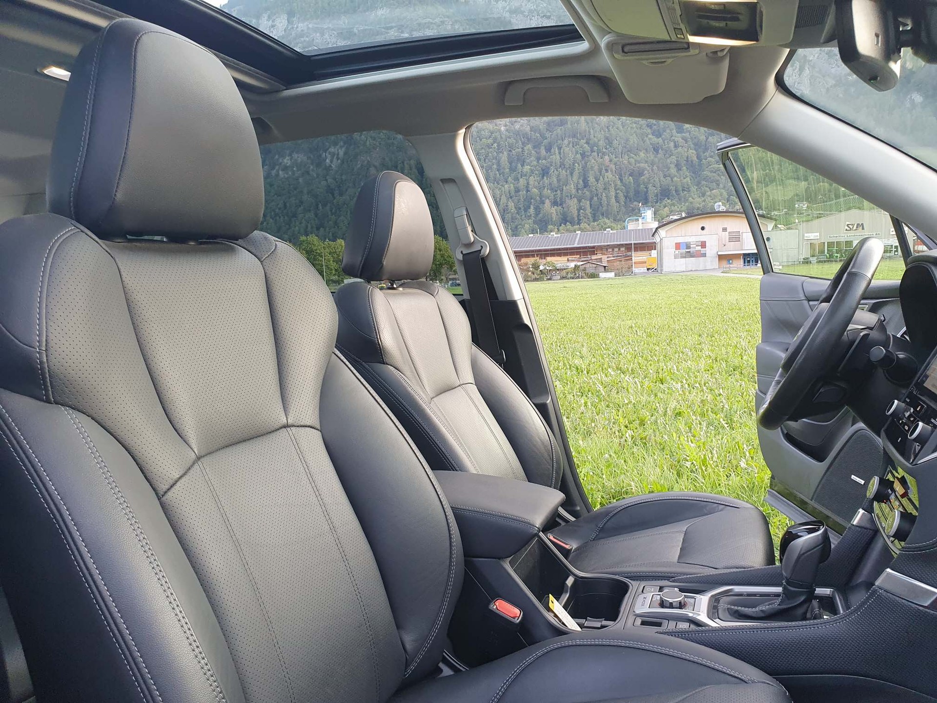 SUBARU Forester Station 2.0i e-Boxer Luxury-image-8