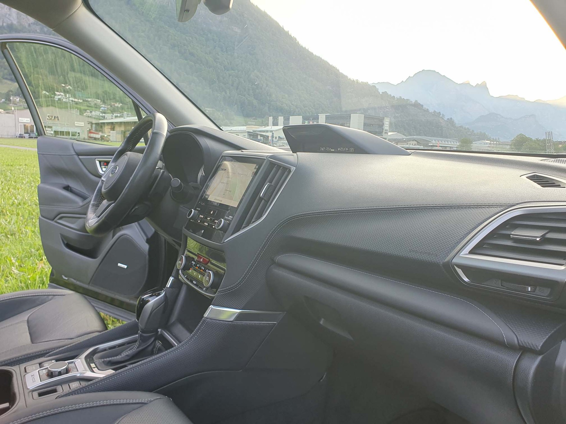 SUBARU Forester Station 2.0i e-Boxer Luxury-image-7