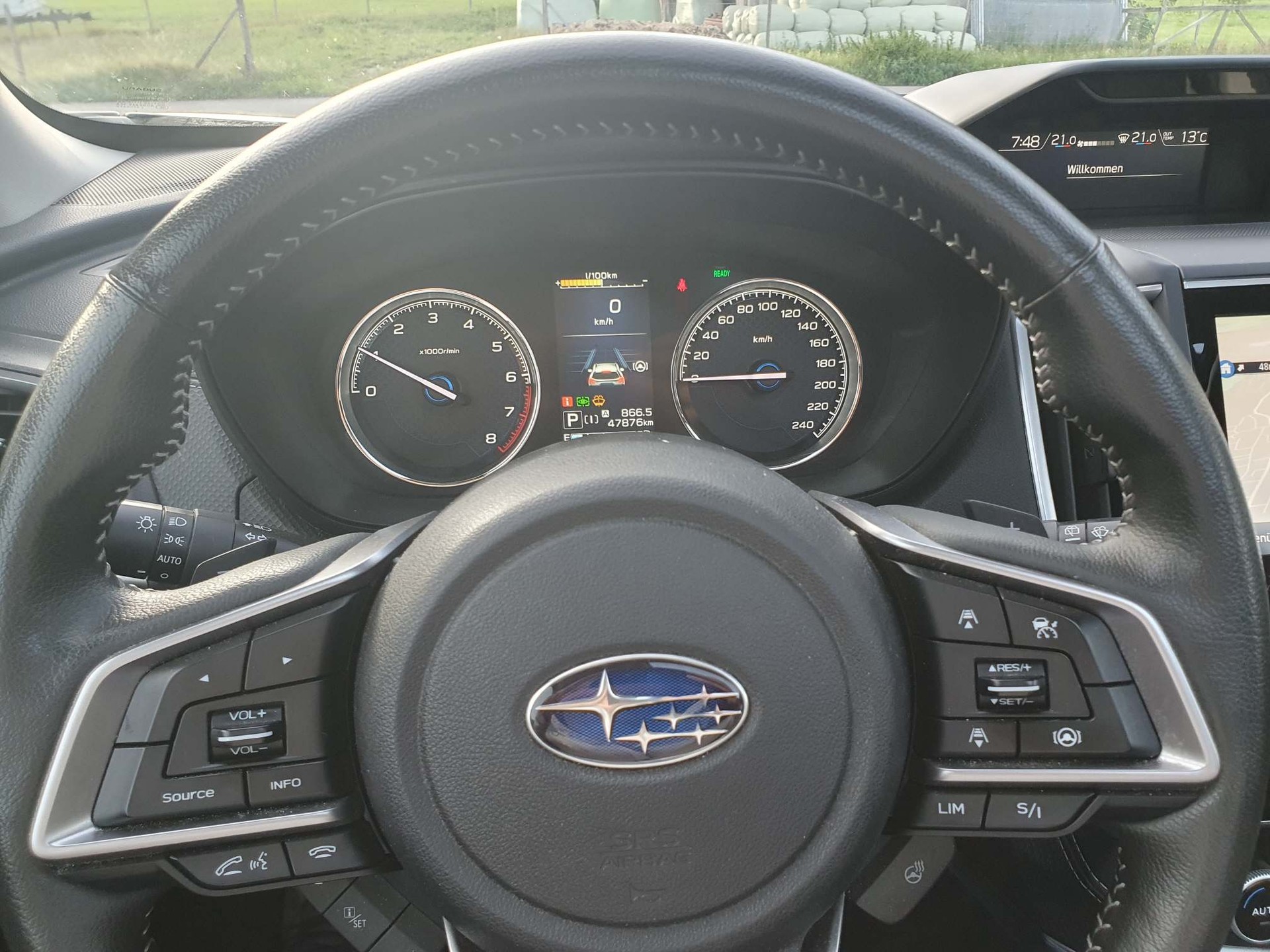 SUBARU Forester Station 2.0i e-Boxer Luxury-image-10