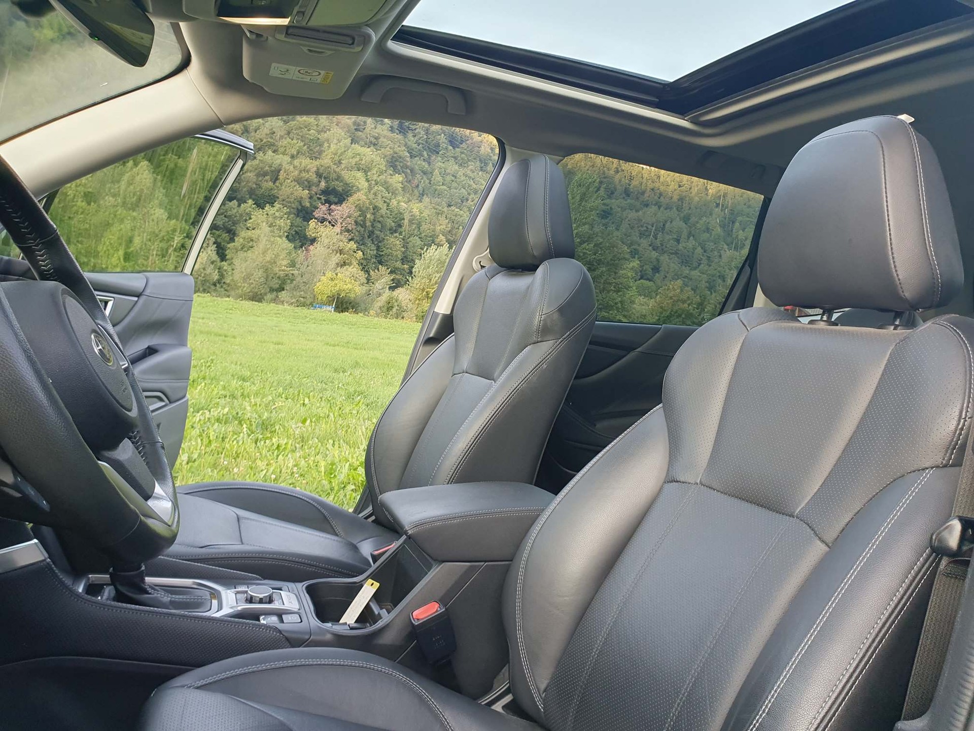 SUBARU Forester Station 2.0i e-Boxer Luxury-image-6