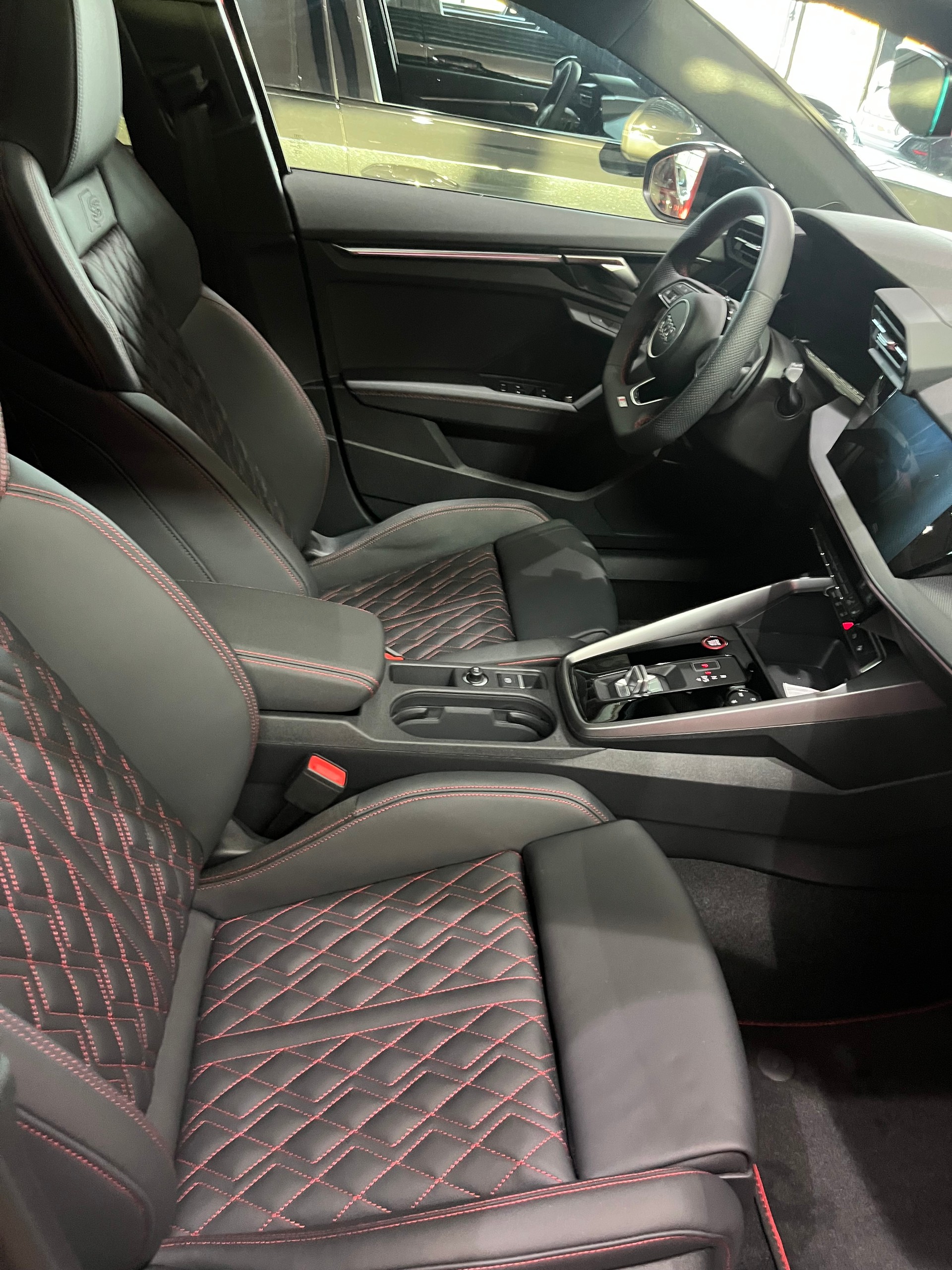 AUDI 2.0 TFSI quattro S-Tronic-image-5