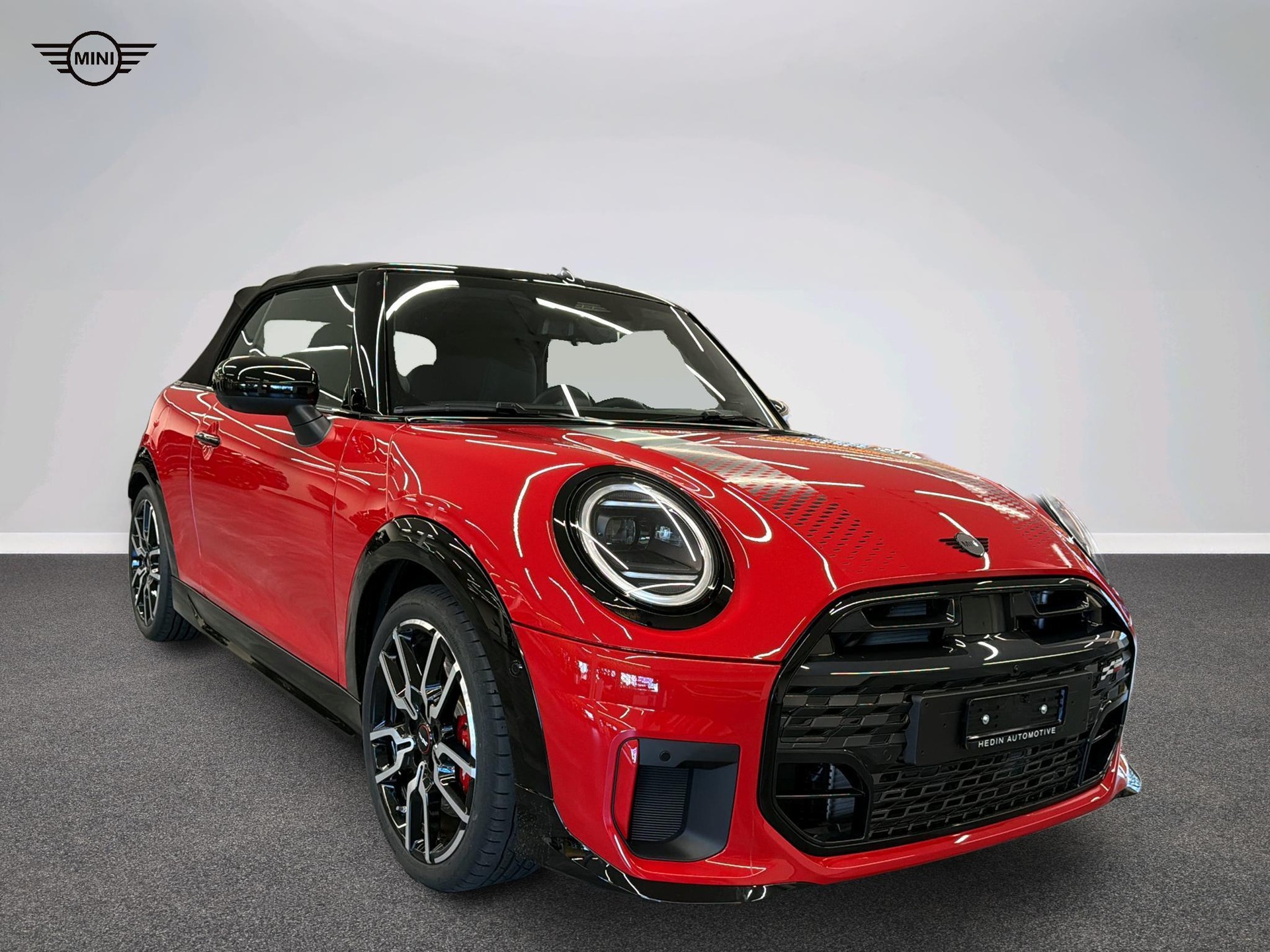 MINI John Cooper Works Cabrio-image-11