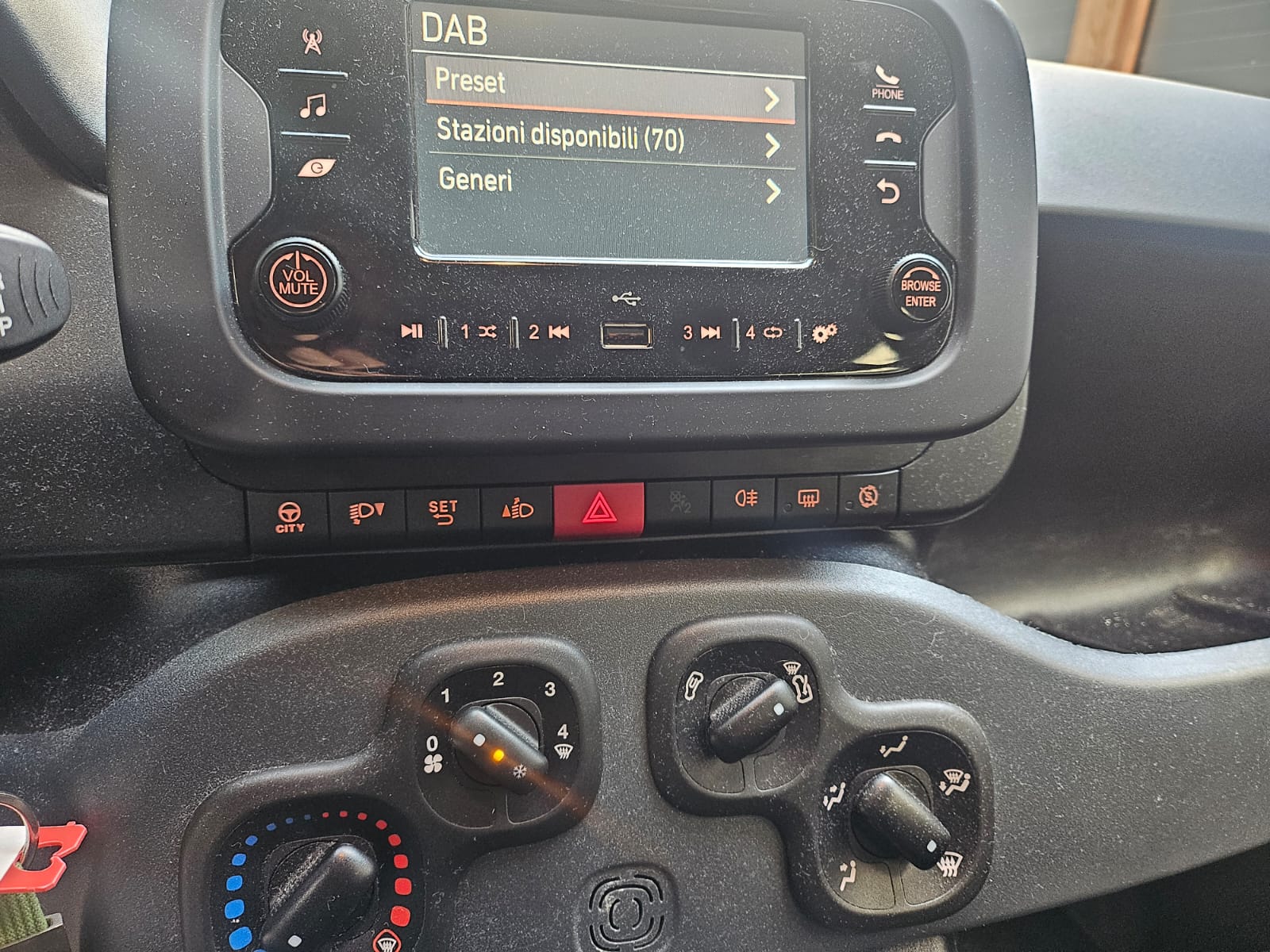 FIAT Panda 1.0 MHEV Cult hagelschaden degats de grele-image-9