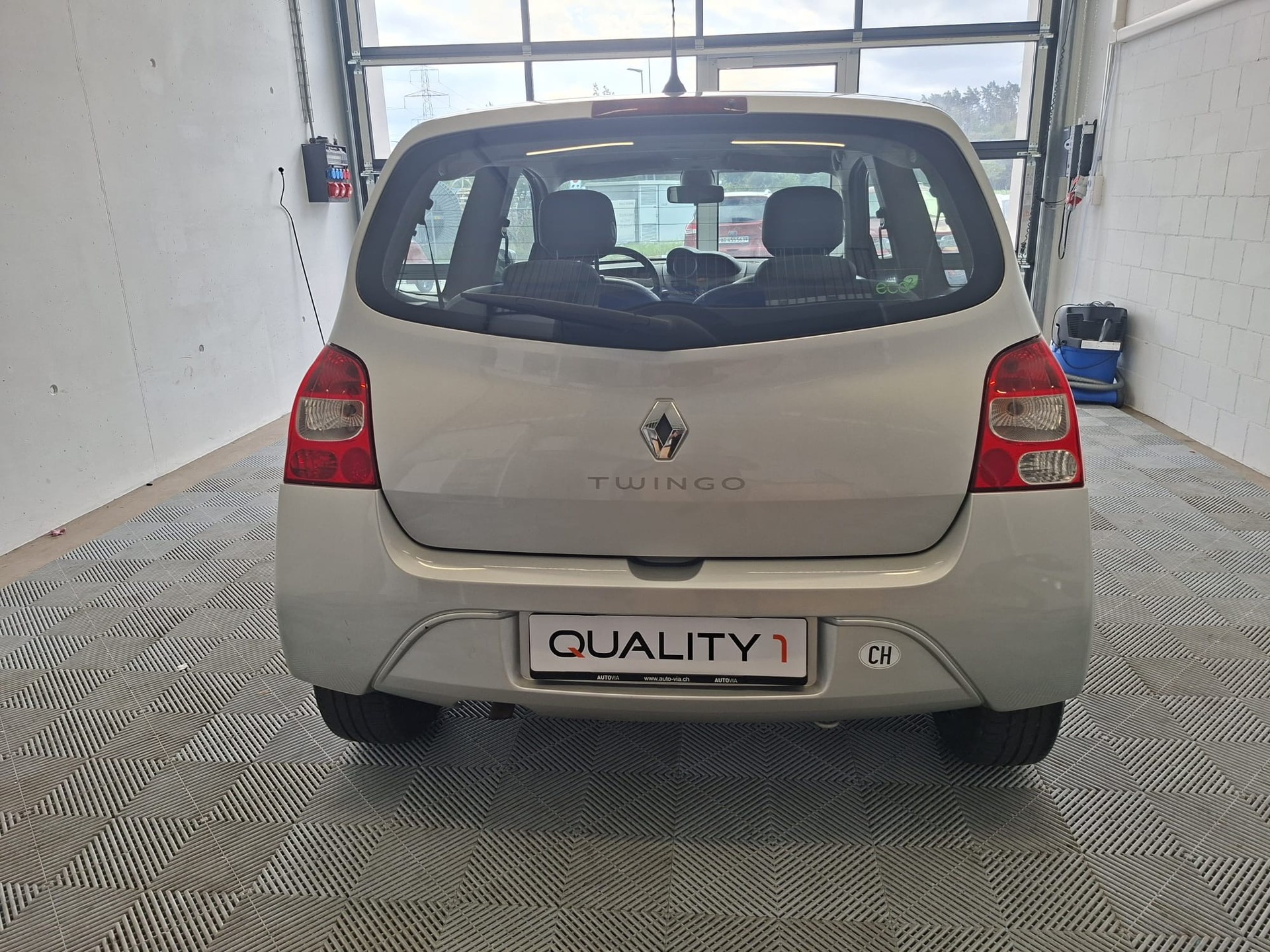 RENAULT Twingo 1.2 16V Initiale Quickshift-image-5