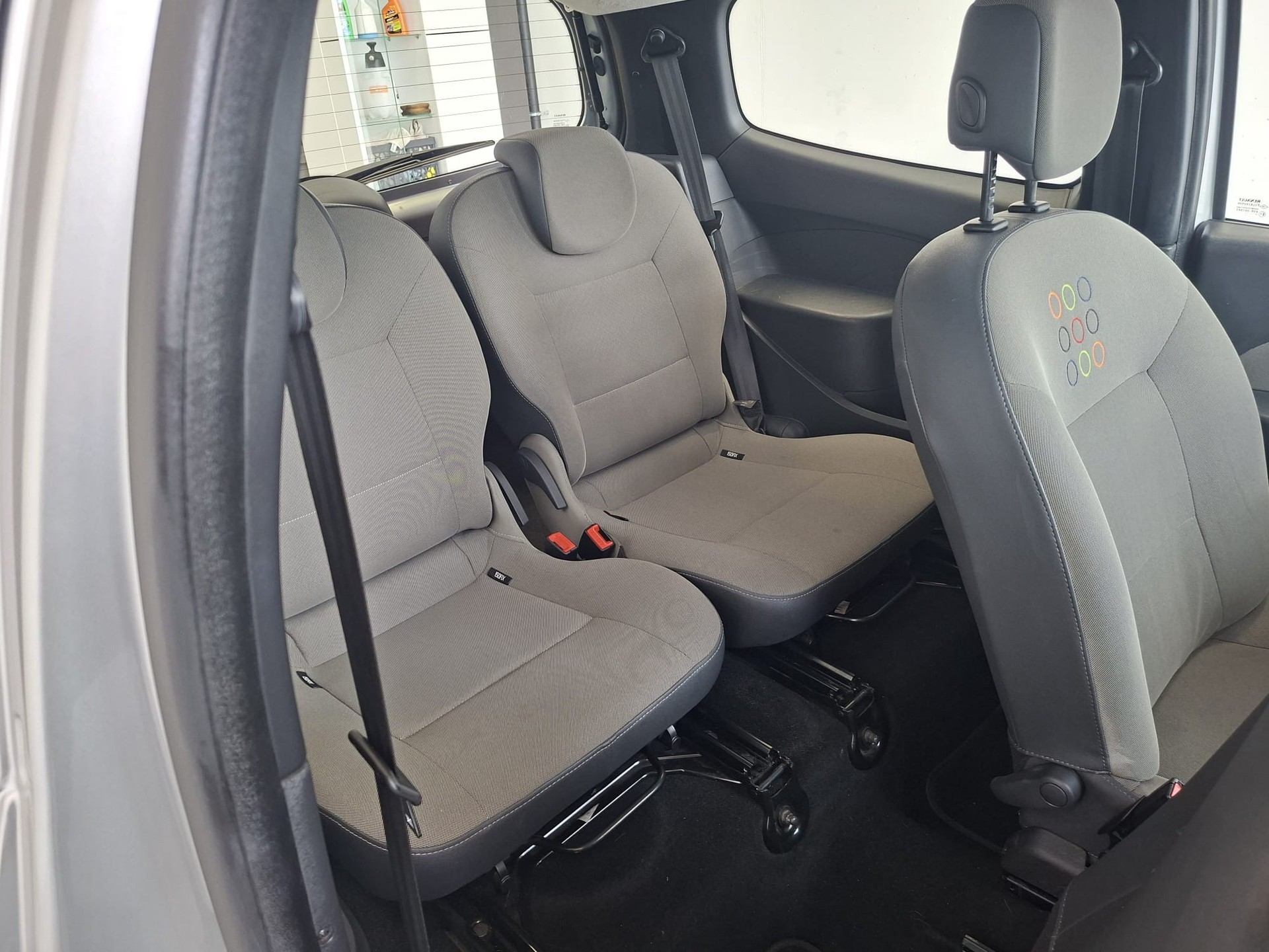 RENAULT Twingo 1.2 16V Initiale Quickshift-image-9
