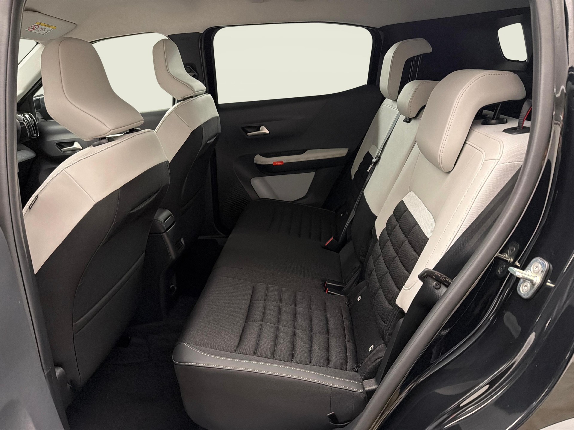 CITROEN C3 Aircross 1.2 Hybrid Max-image-9