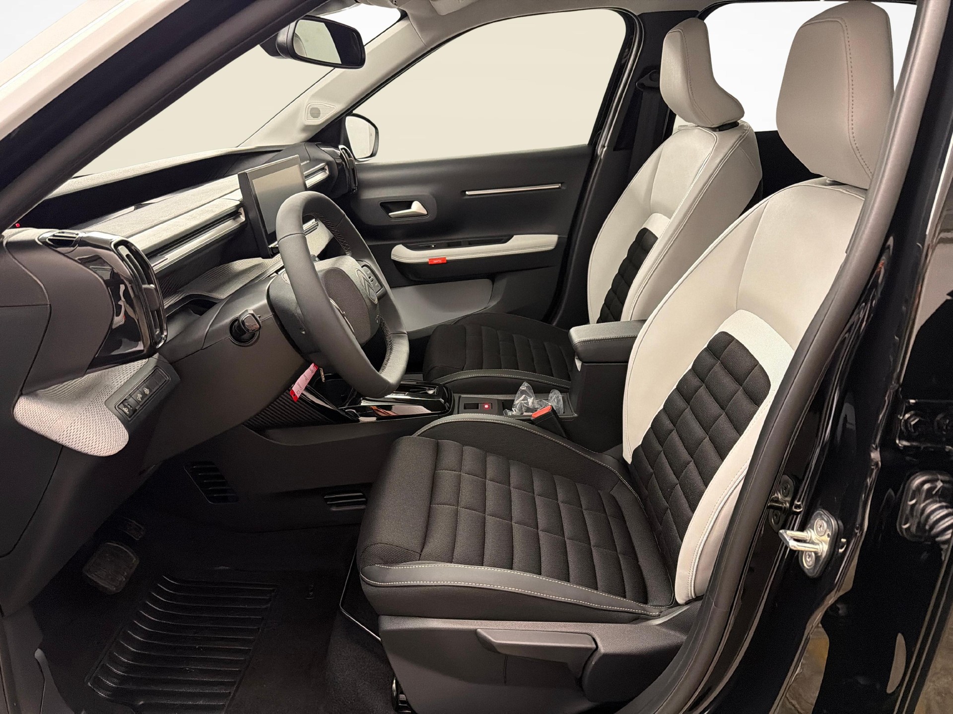 CITROEN C3 Aircross 1.2 Hybrid Max-image-8