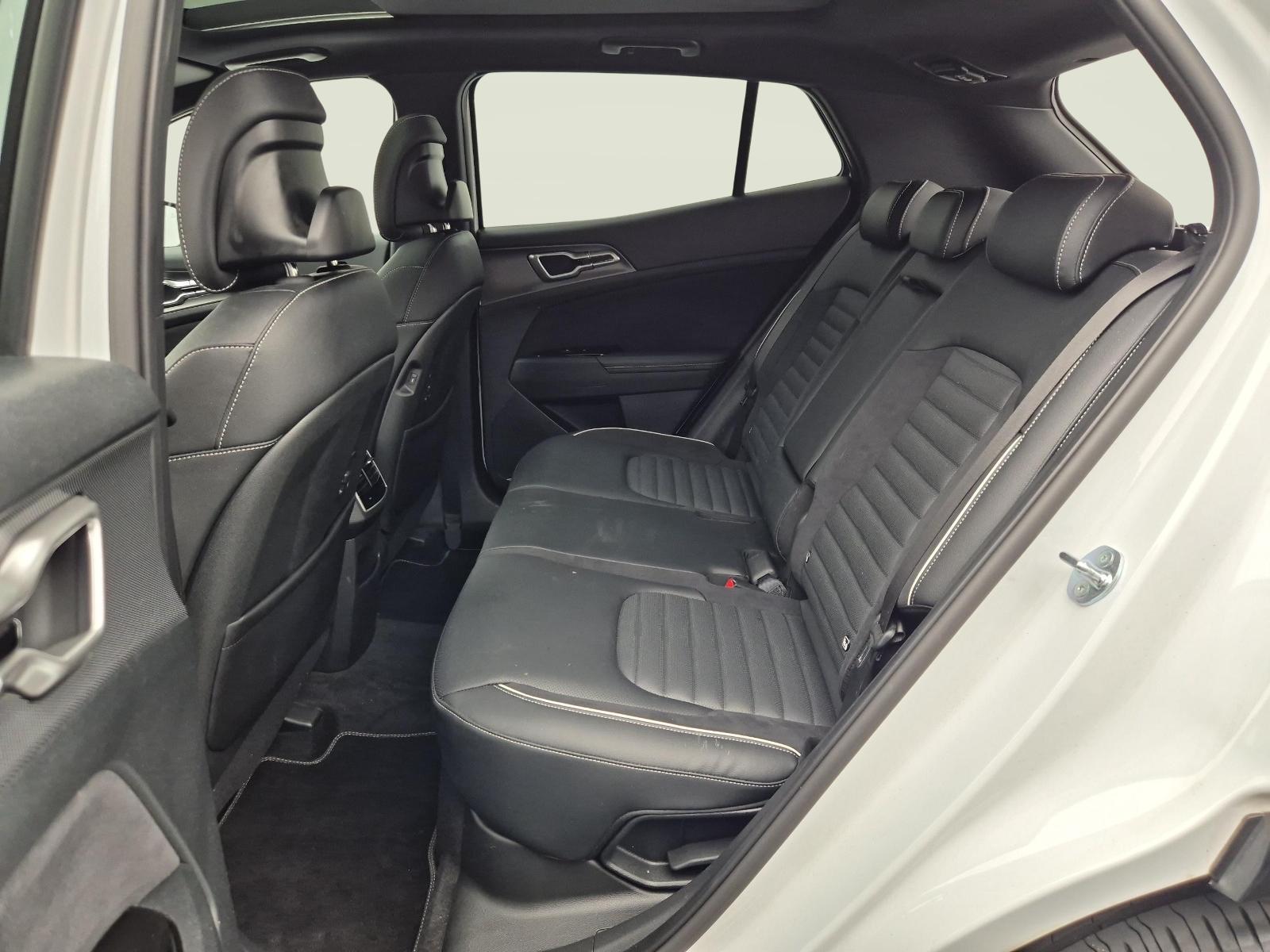 KIA Sportage 1.6 T-GDi Hybrid GT-Line-image-3