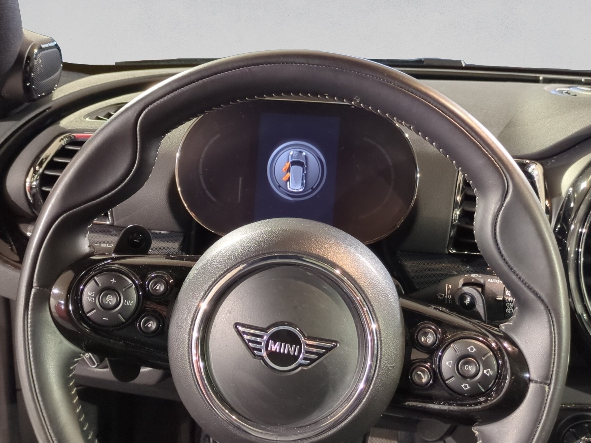 MINI Clubman Cooper S ALL4 Steptronic-image-10