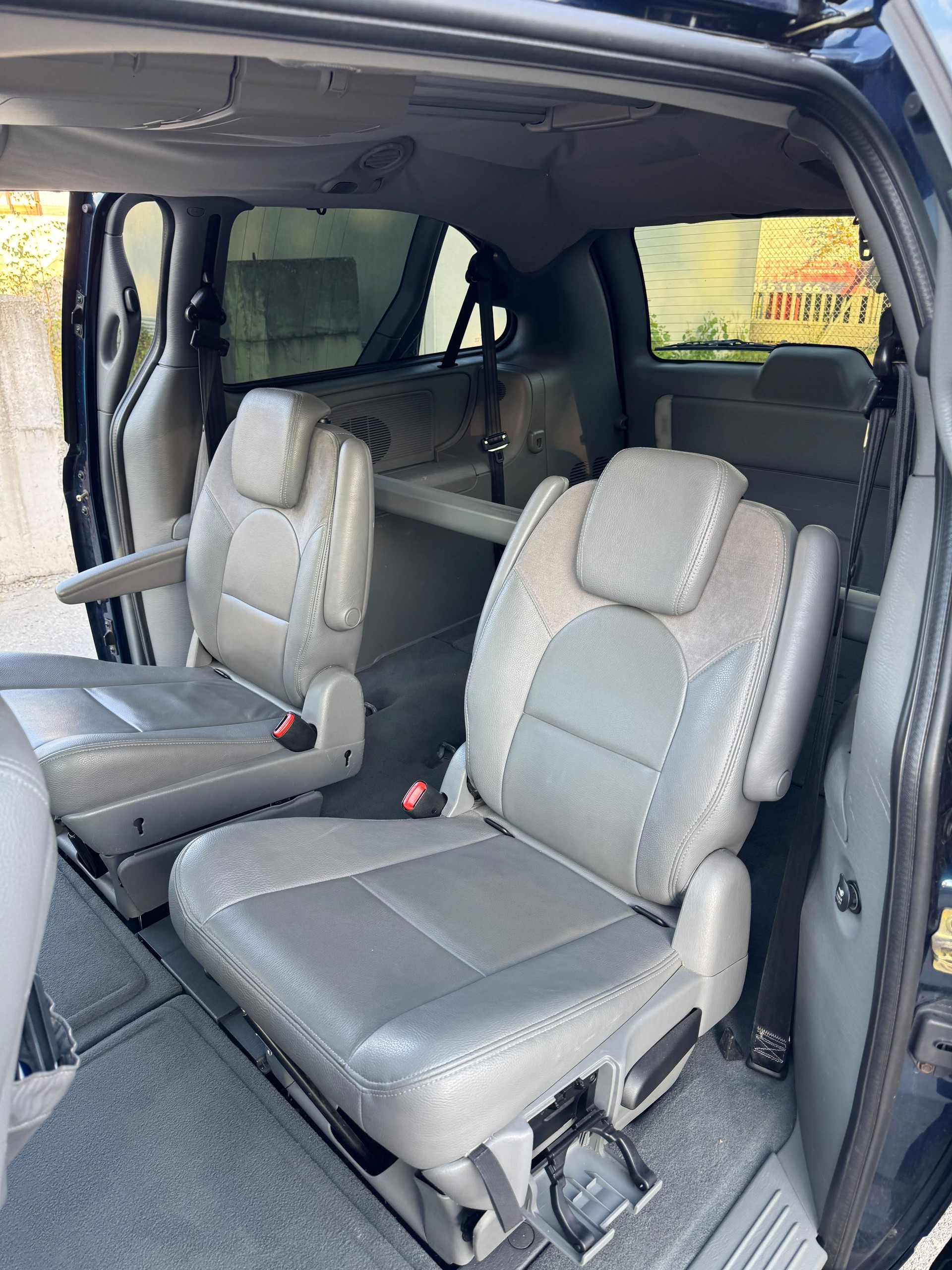 CHRYSLER Grand Voyager 3.3 Limited Automatic Mit MFK 7 Platz-image-16