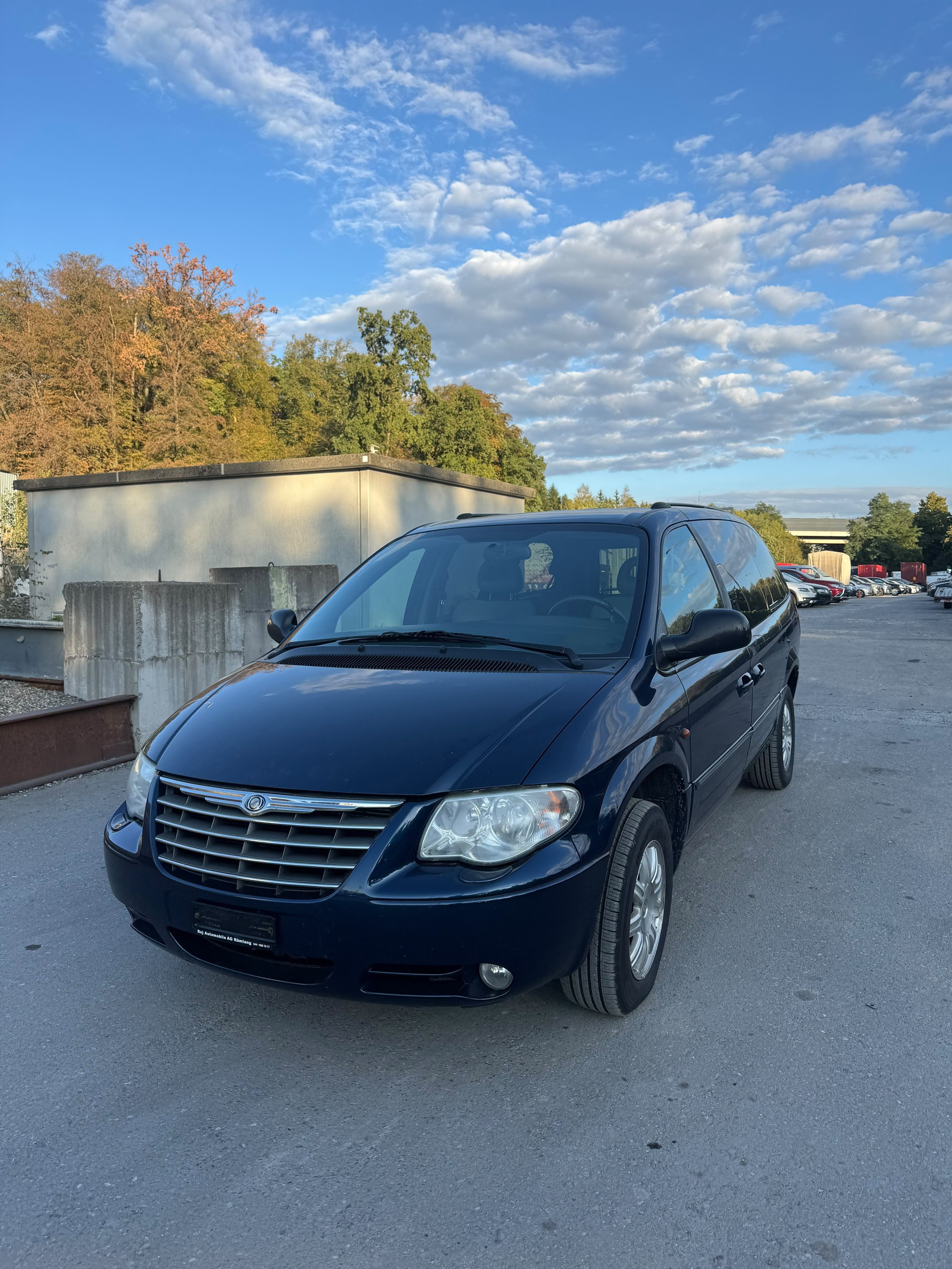 CHRYSLER Grand Voyager 3.3 Limited Automatic Mit MFK 7 Platz-image-2
