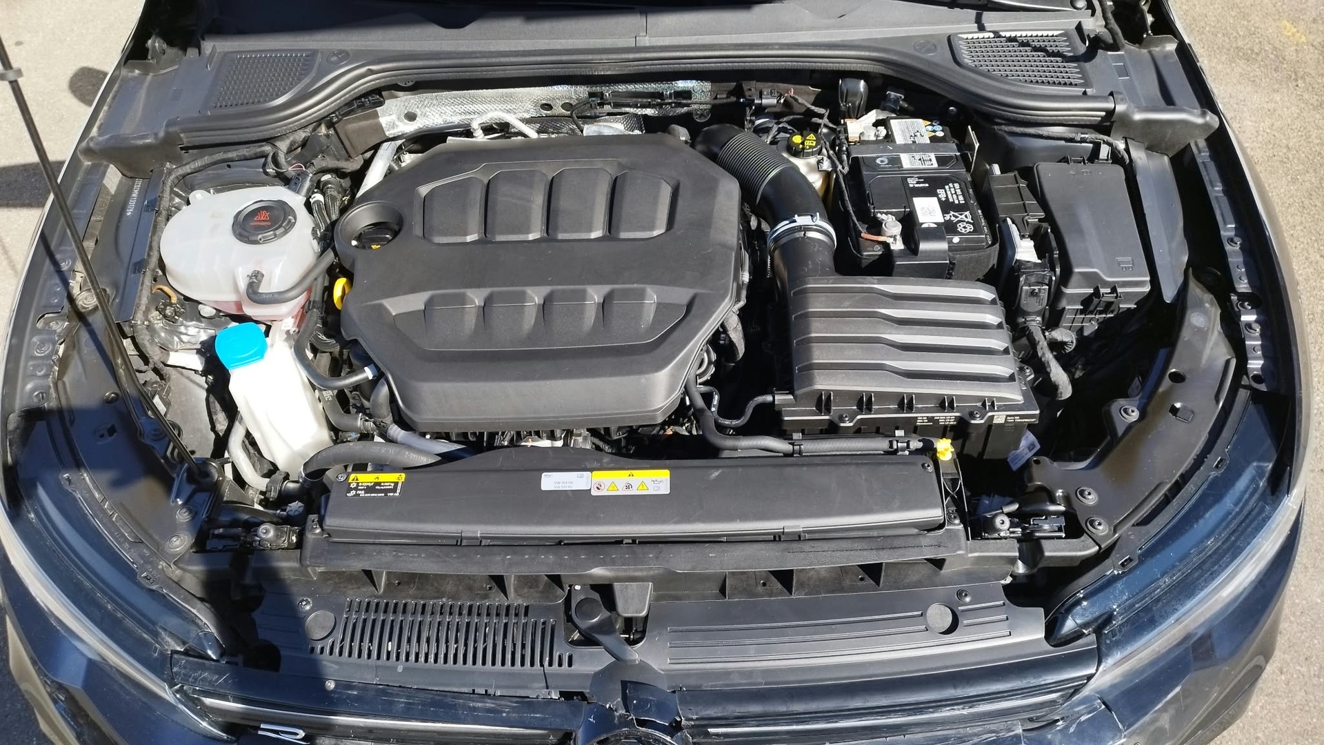 VW Golf 2.0 TSI R DSG 4Motion-image-15