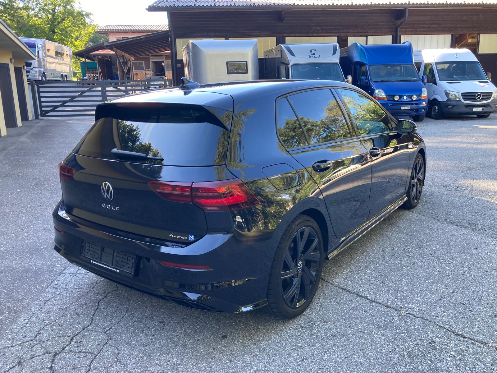 VW Golf 2.0 TSI R-Line DSG 4 Motion-image-6