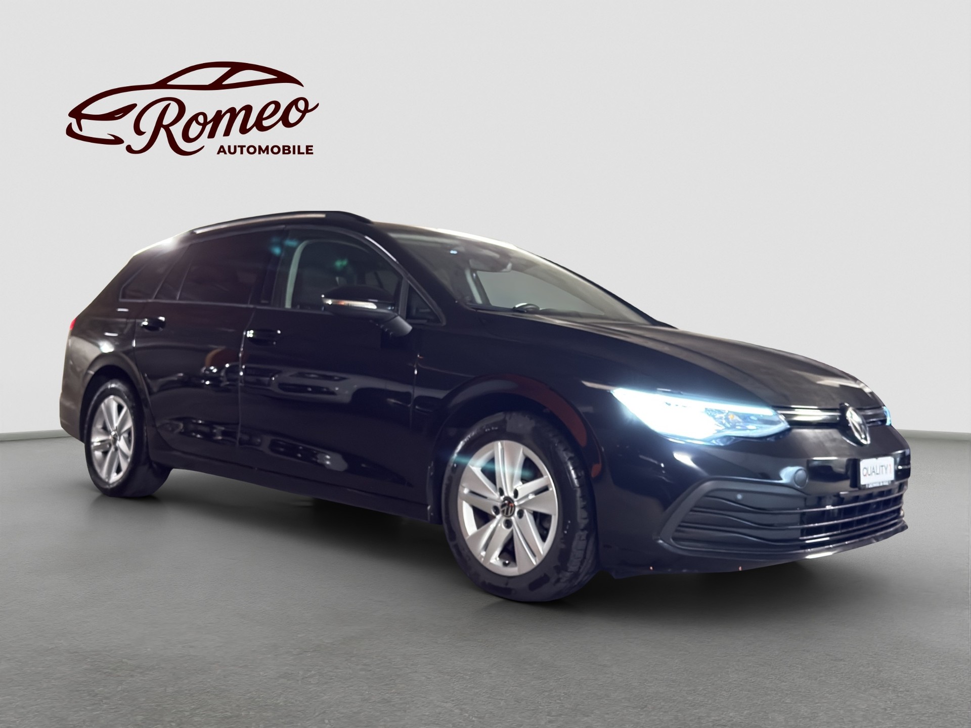 VW Golf Variant 2.0 TDI Life DSG ** Frisch ab MFK und Service ** CH Auto ** 1. Hand **-image-3
