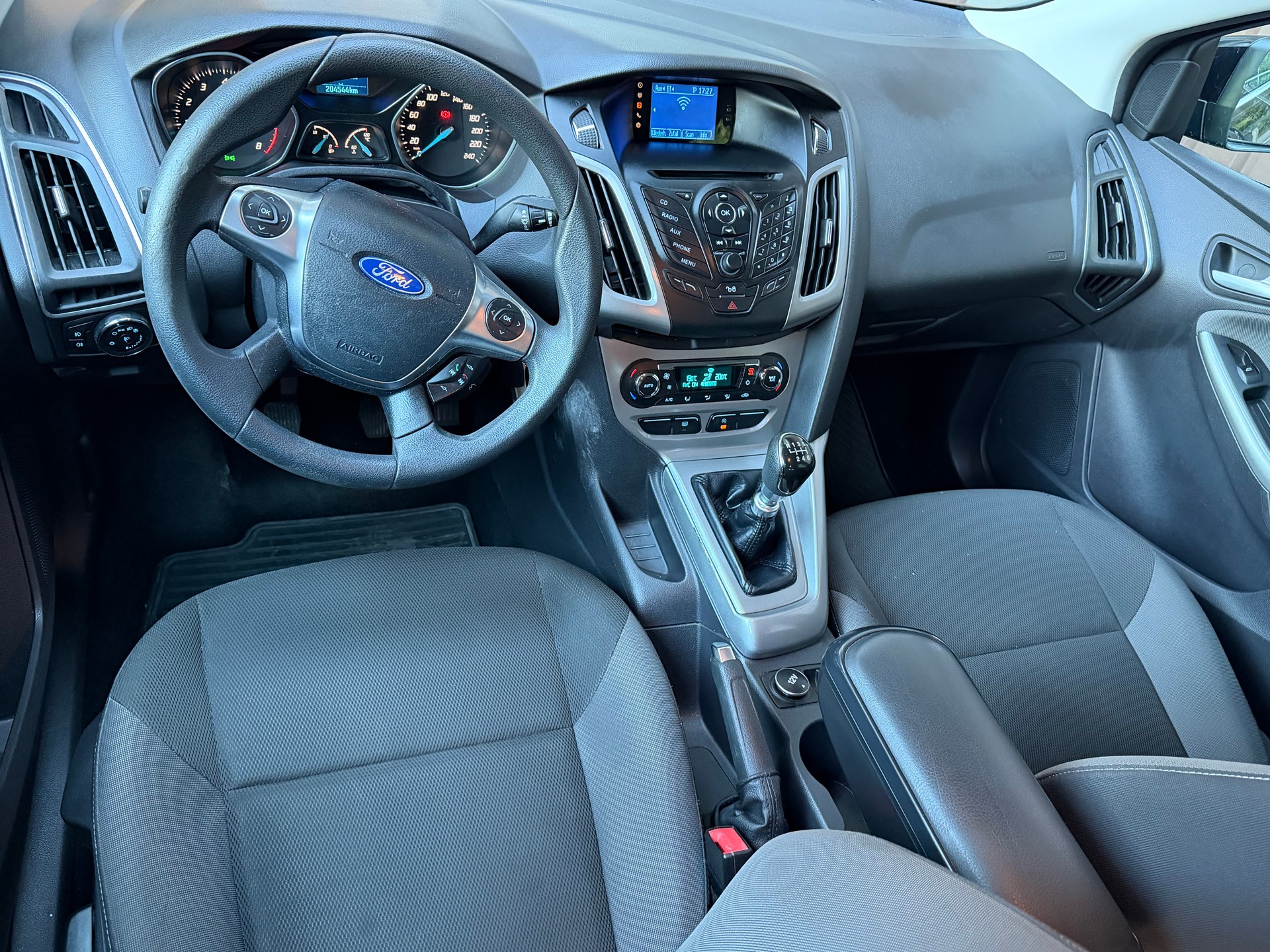 FORD Focus 1.6 SCTi Titanium-image-5