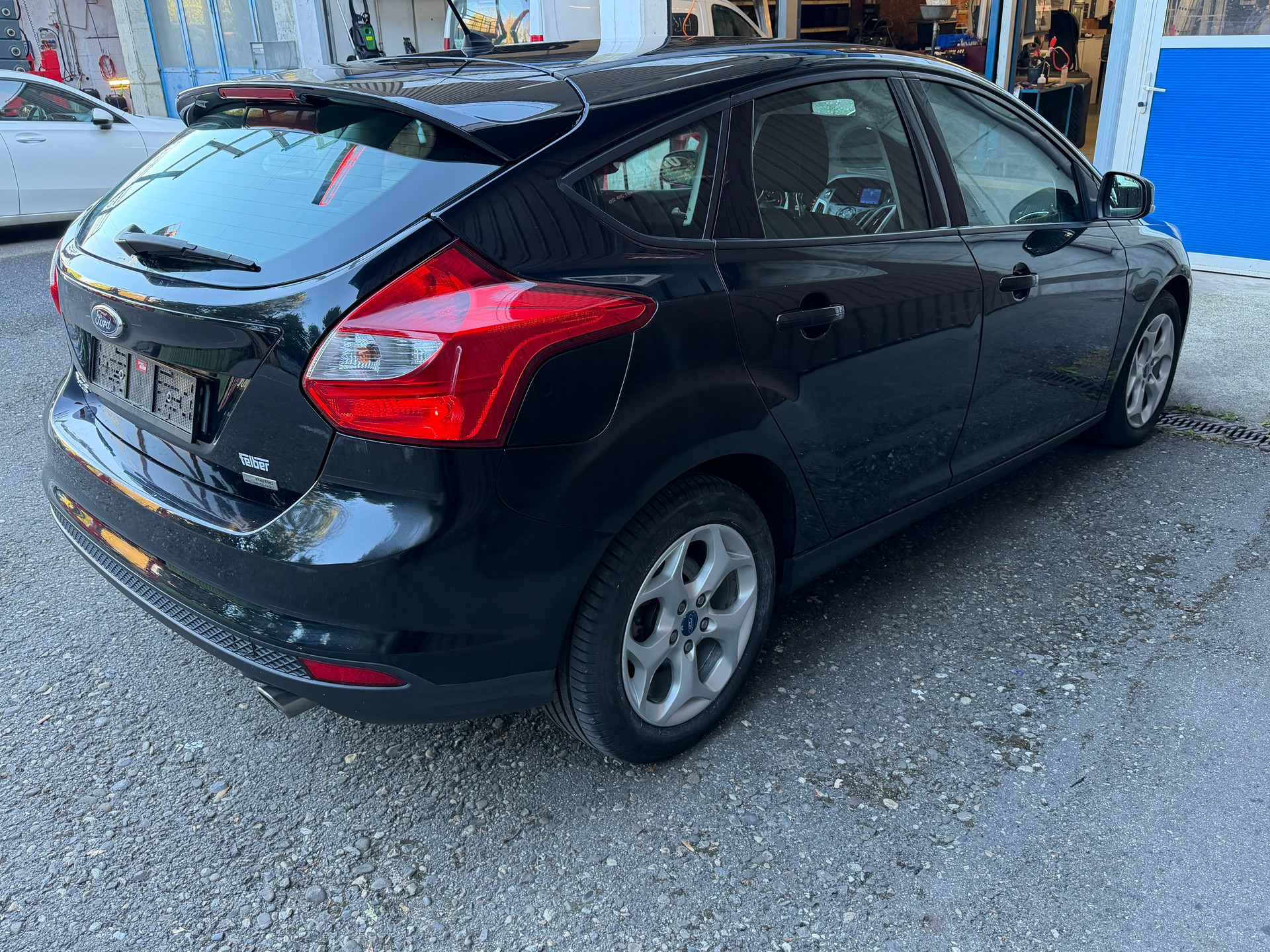 FORD Focus 1.6 SCTi Titanium-image-2
