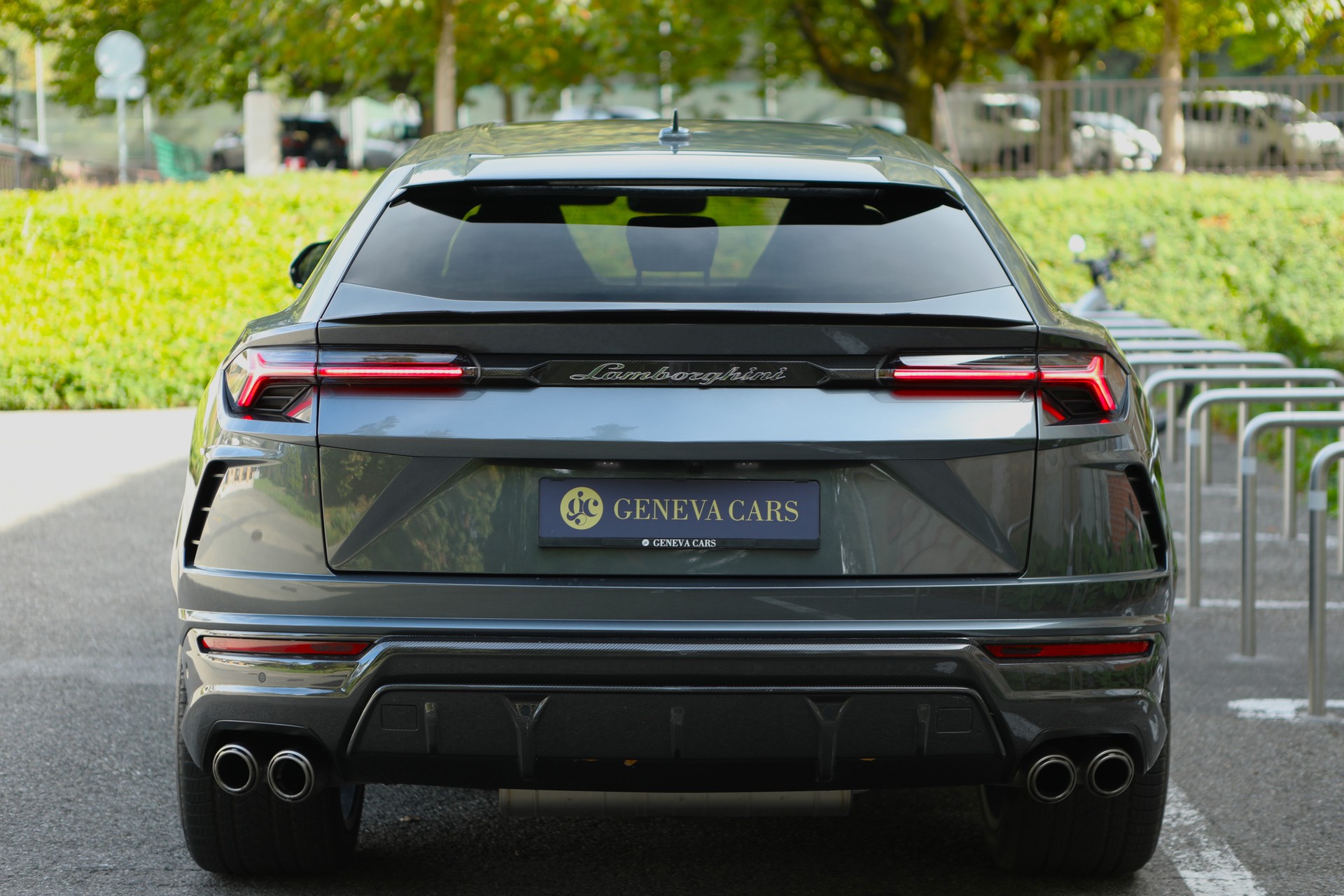 LAMBORGHINI Urus E-Gear Carbone - Akrapovič-image-11