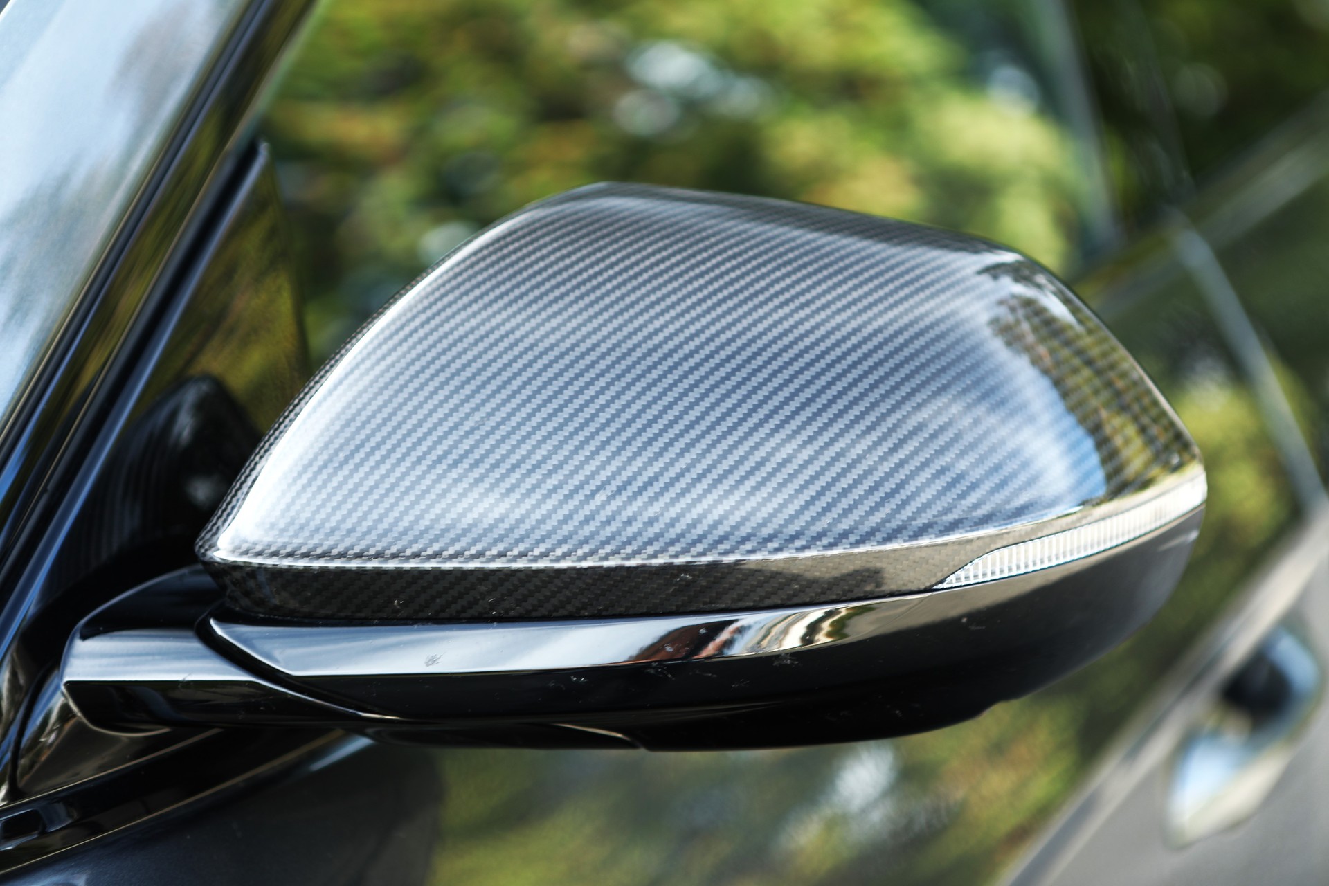 LAMBORGHINI Urus E-Gear Carbone - Akrapovič-image-5
