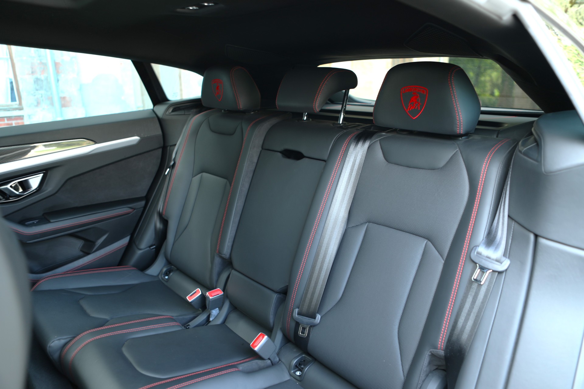LAMBORGHINI Urus E-Gear Carbone - Akrapovič-image-15