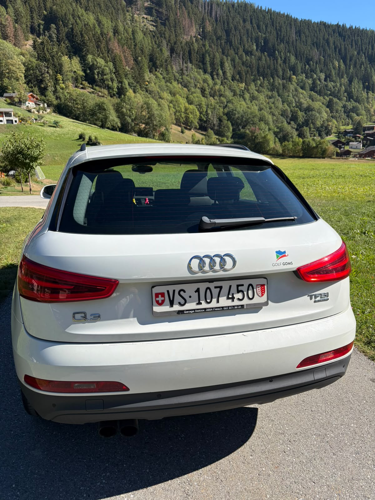 AUDI Q3 2.0 TFSI quattro S-tronic-image-4