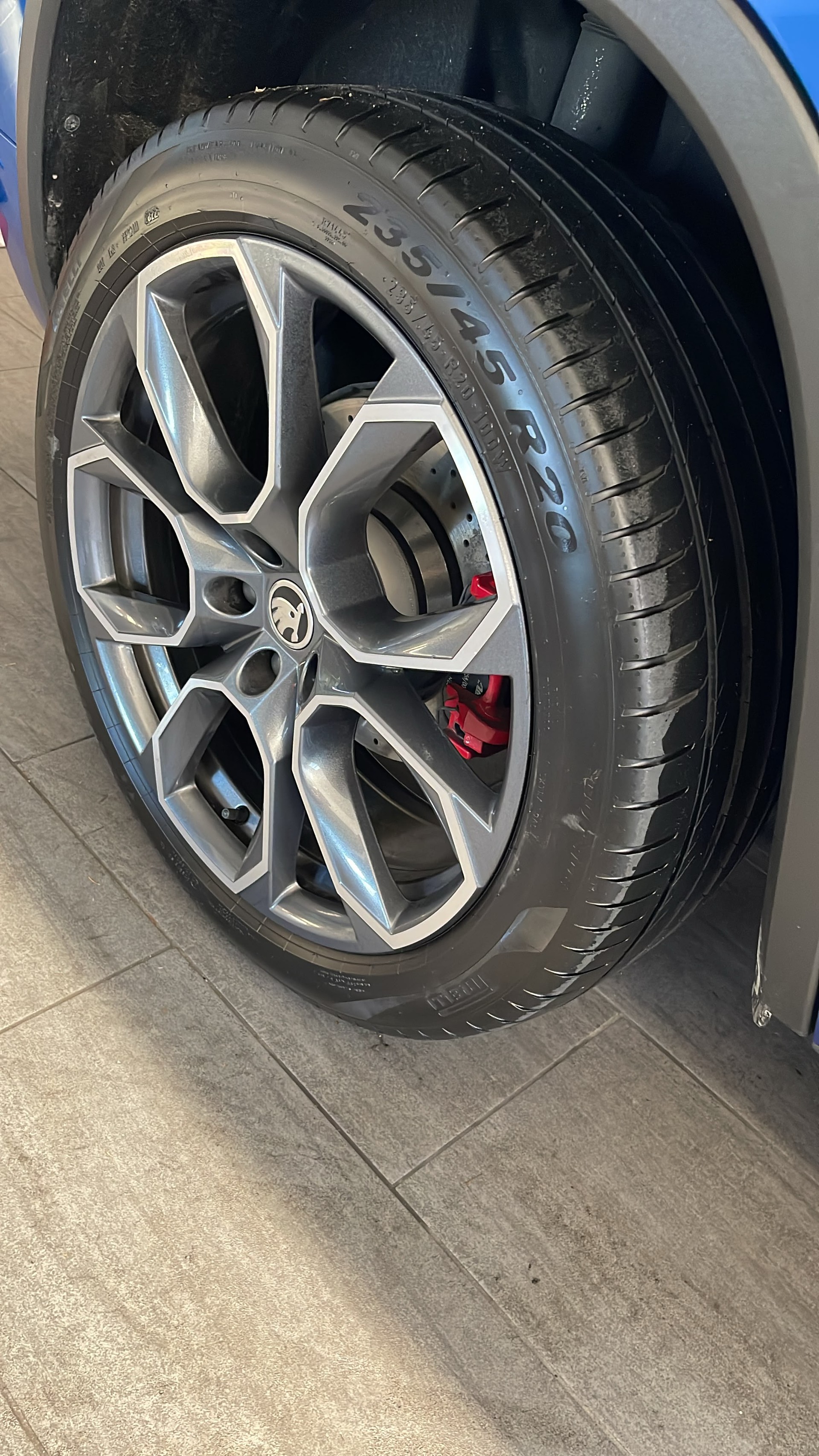 SKODA Kodiaq 2.0 Bi-TDI SCR RS 4x4 DSG Ab 350.- pro Monat AHK 2500kg-image-25