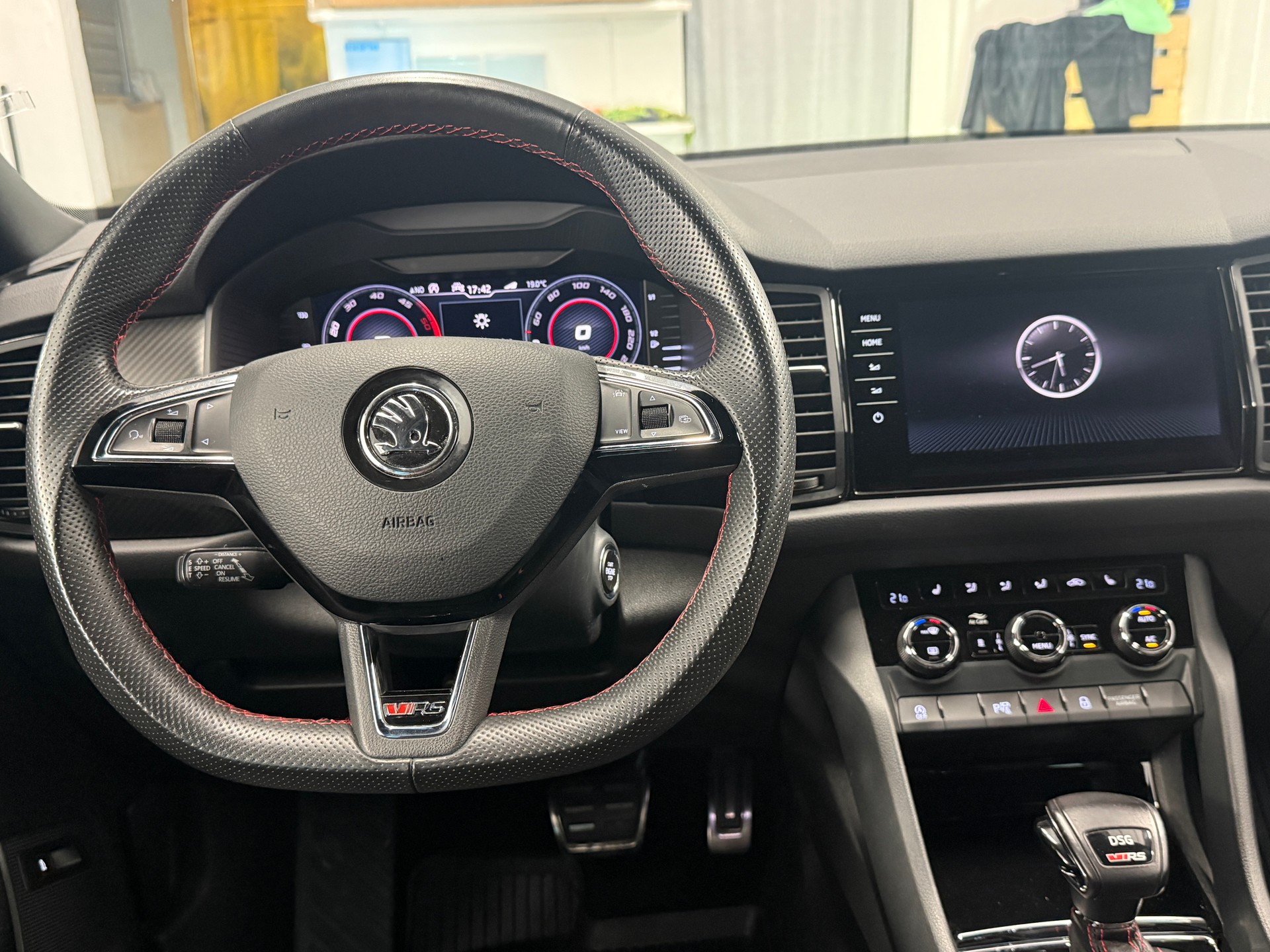 SKODA Kodiaq 2.0 Bi-TDI SCR RS 4x4 DSG Ab 350.- pro Monat AHK 2500kg-image-13